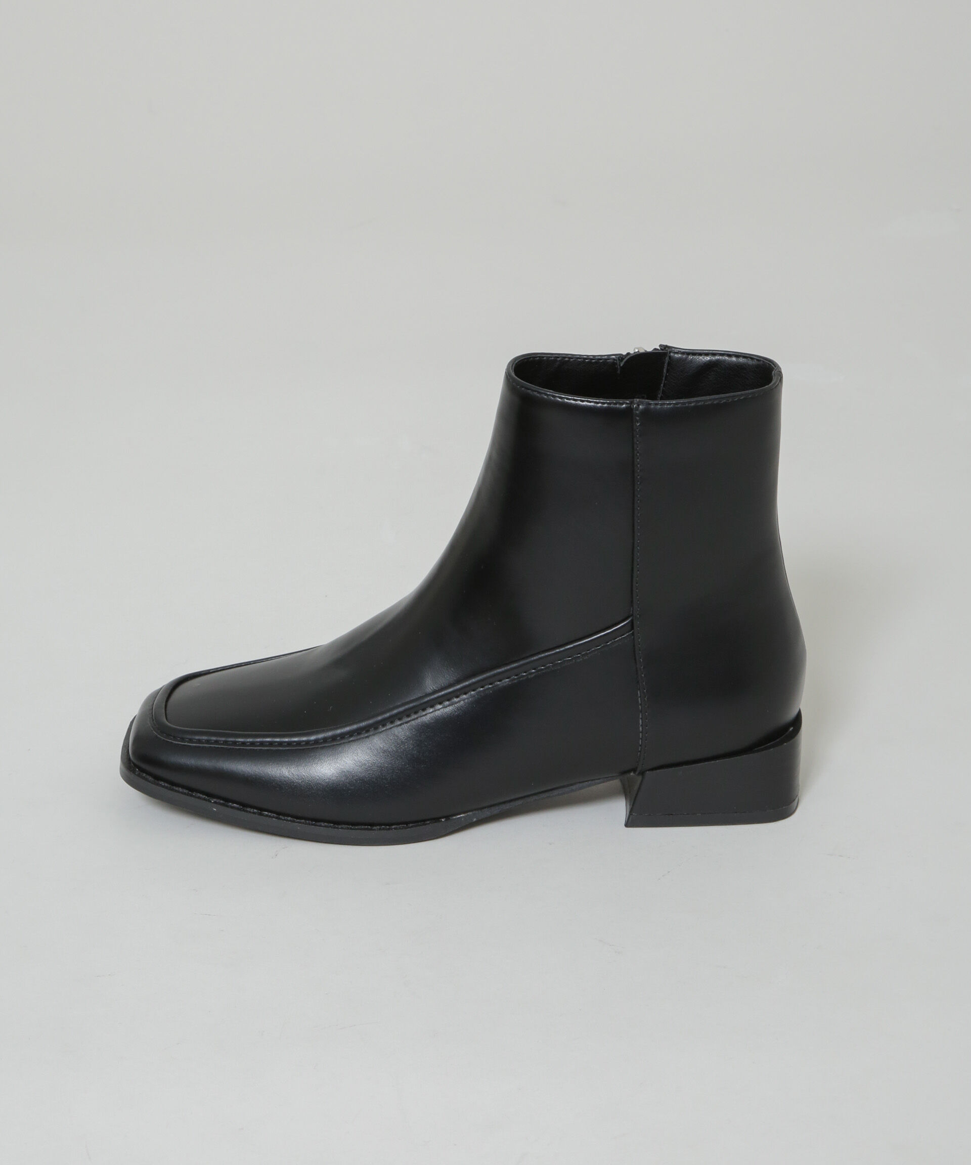 nano･universe「スクエアトゥミドルブーツ」|ショートブーツ|