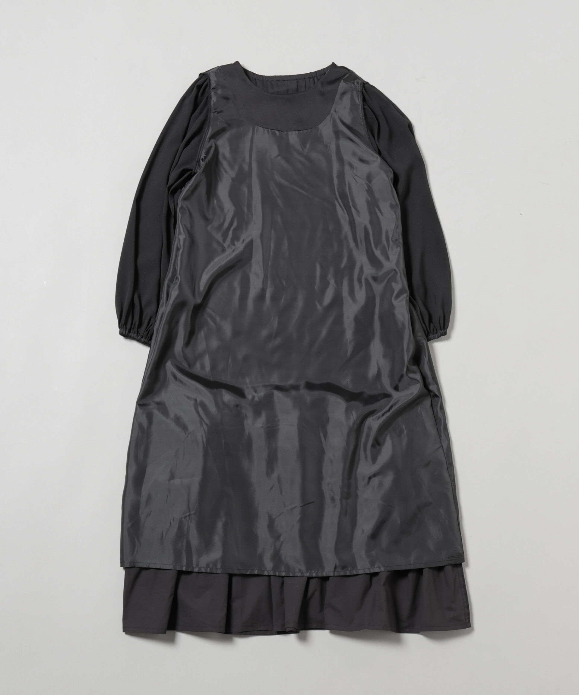 nano･universe「異素材切り替えギャザーサテンワンピース」|ワンピース|