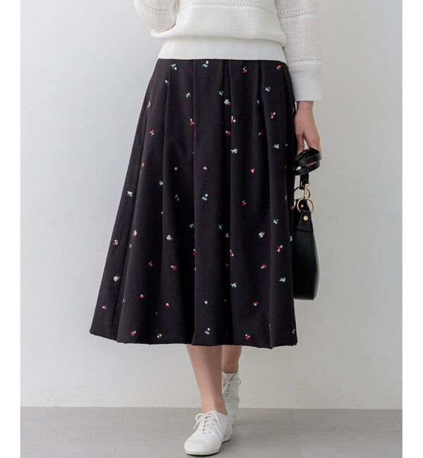 組曲「【WEB限定】ミニフラワーエンブロイダリー スカート」|スカート|