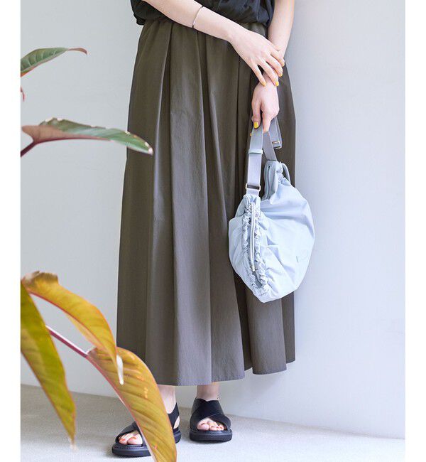 23区「【SLOW/一部店舗限定】UVカット/撥水/接触冷感 ナイロンタスランタフタ スカート」|スカート|グレー系