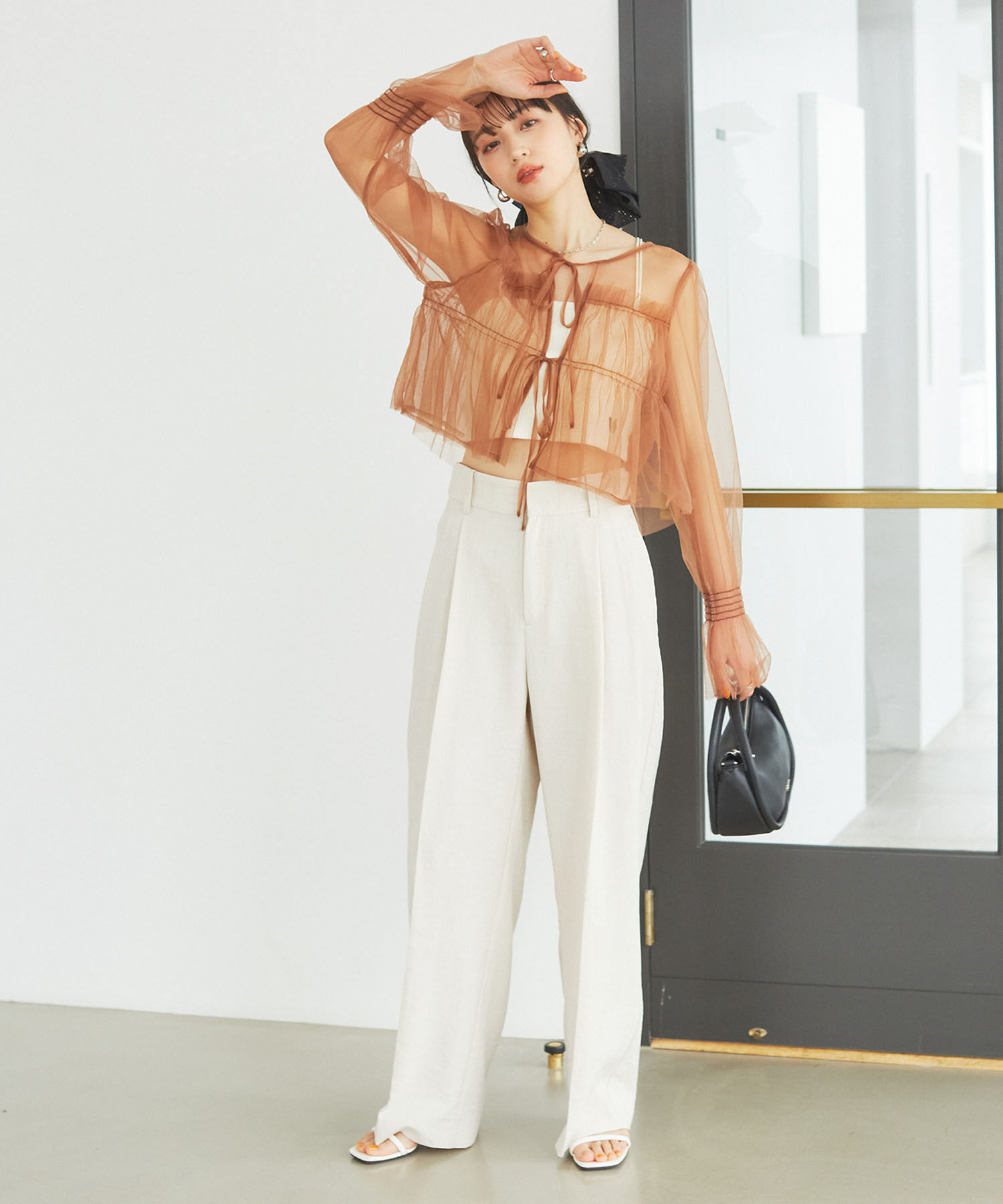 VIS「【前後2WAY】袖シャーリングチュールリボンブラウス」|シャツ・ブラウス|