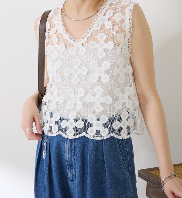  「【＋１アイテム】モチーフレース2WAYベスト」|シャツ・ブラウス|オフホワイト
