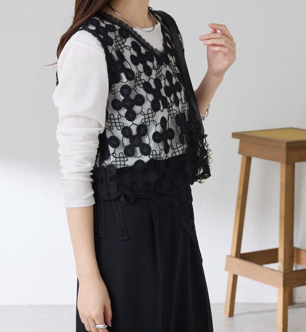  「【＋１アイテム】モチーフレース2WAYベスト」|シャツ・ブラウス|