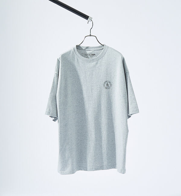 ABAHOUSE「バックプリント グラフィック 半袖Tシャツ/オーバーサイズ/LE TRIO AB」|Tシャツ・カットソー|グレー