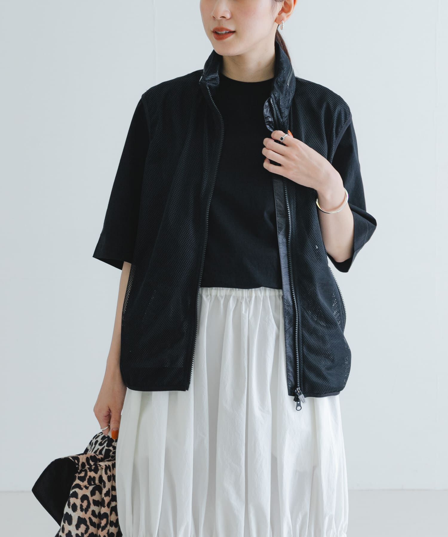 URBAN RESEARCH「MARMOT CAPITAL　PERTEX FLONT MESH VEST」|ノーカラーコート|