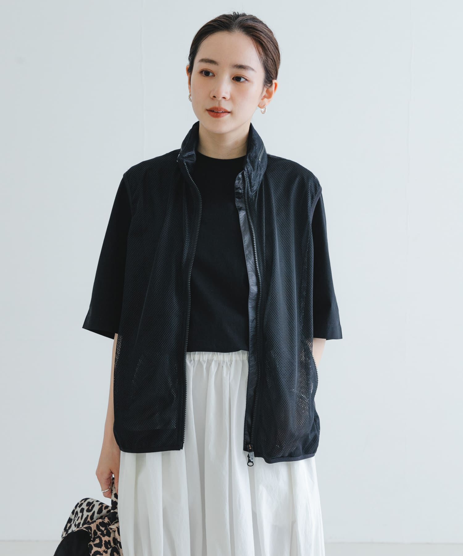 URBAN RESEARCH「MARMOT CAPITAL　PERTEX FLONT MESH VEST」|ノーカラーコート|