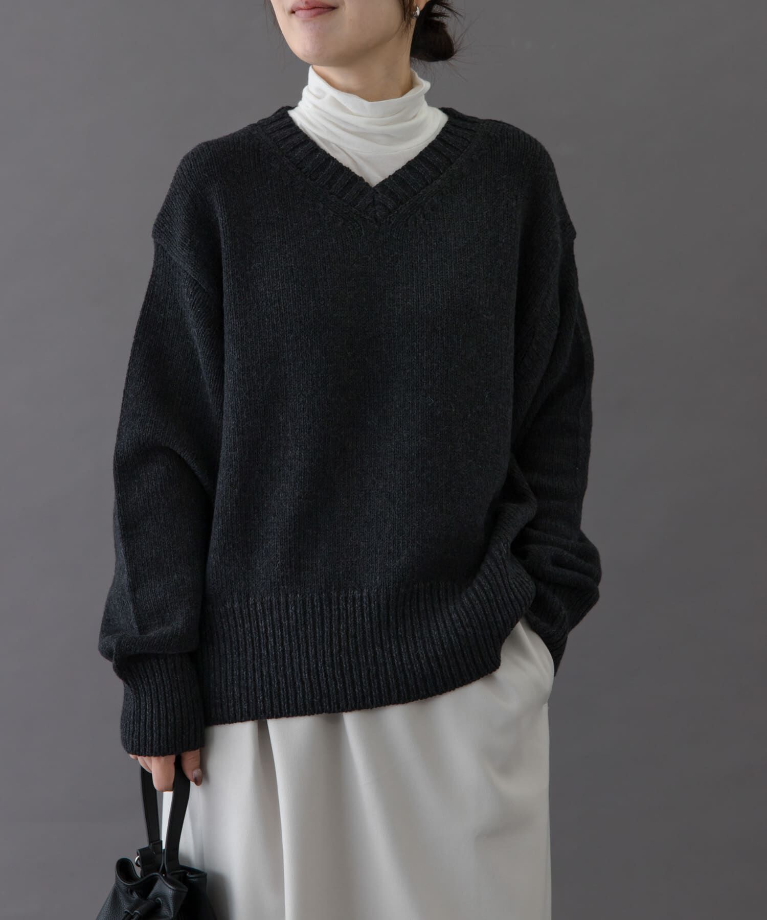 URBAN RESEARCH DOORS「FORK&SPOON　Vネックニット」|ニット・セーター|
