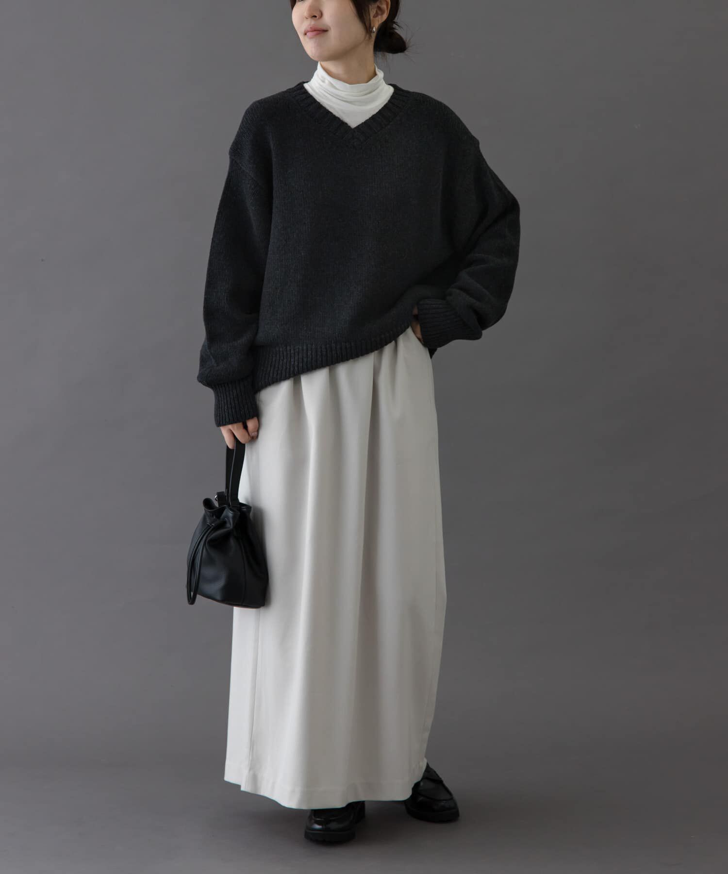 URBAN RESEARCH DOORS「FORK&SPOON　Vネックニット」|ニット・セーター|