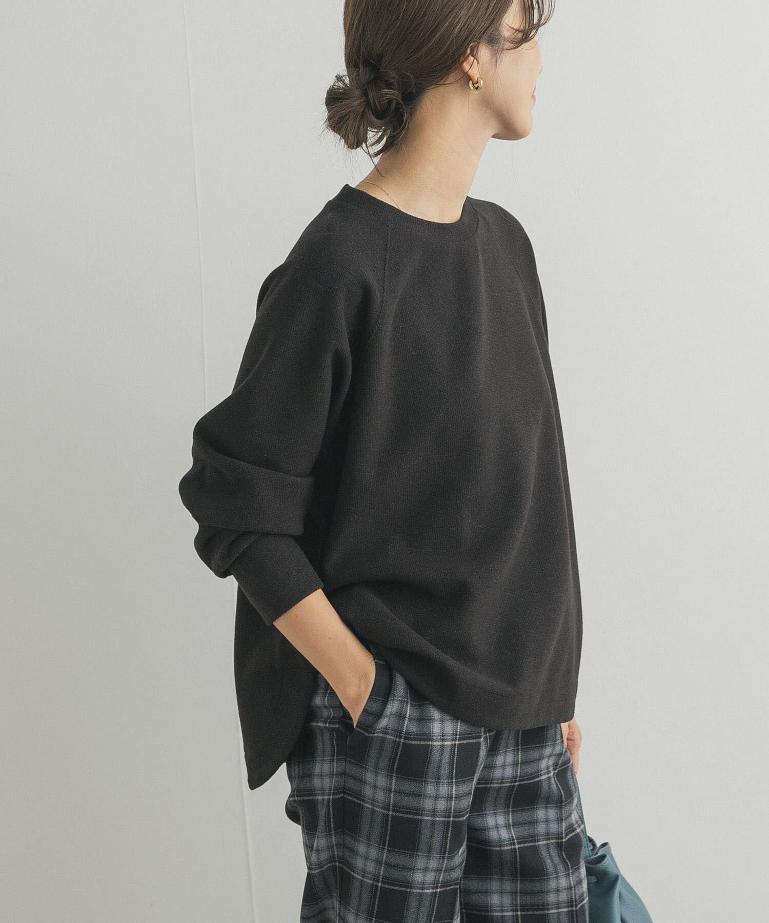 URBAN RESEARCH DOORS「『WEB/一部店舗限定カラー』ラグランフレアプルオーバー」|Tシャツ・カットソー|