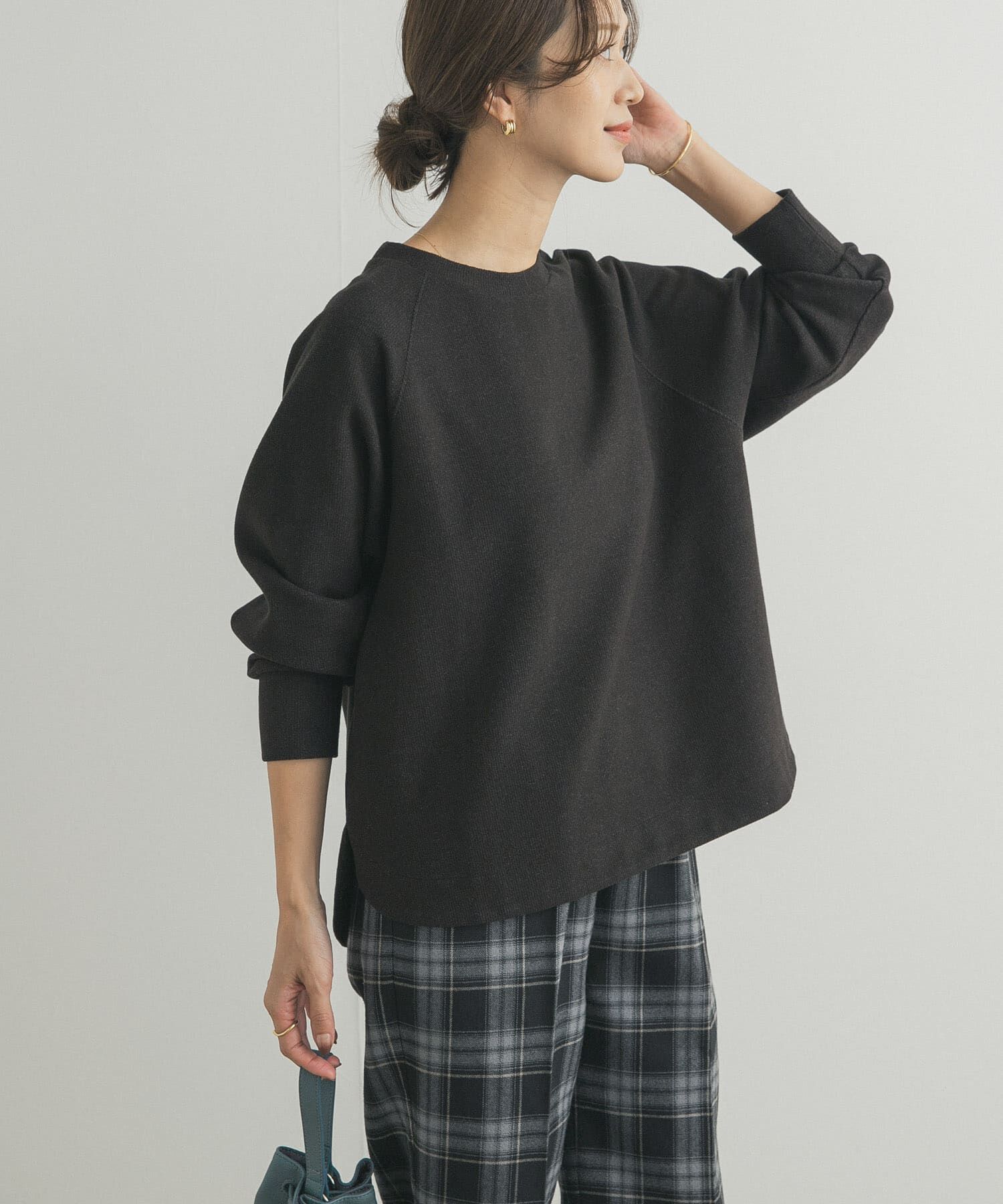 URBAN RESEARCH DOORS「『WEB/一部店舗限定カラー』ラグランフレアプルオーバー」|Tシャツ・カットソー|