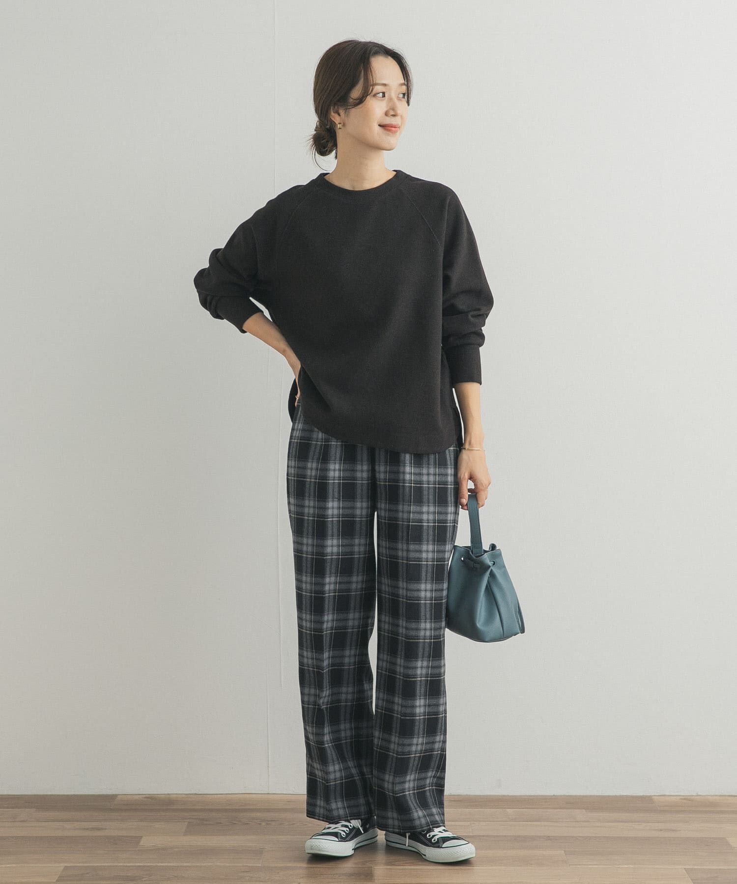 URBAN RESEARCH DOORS「『WEB/一部店舗限定カラー』ラグランフレアプルオーバー」|Tシャツ・カットソー|