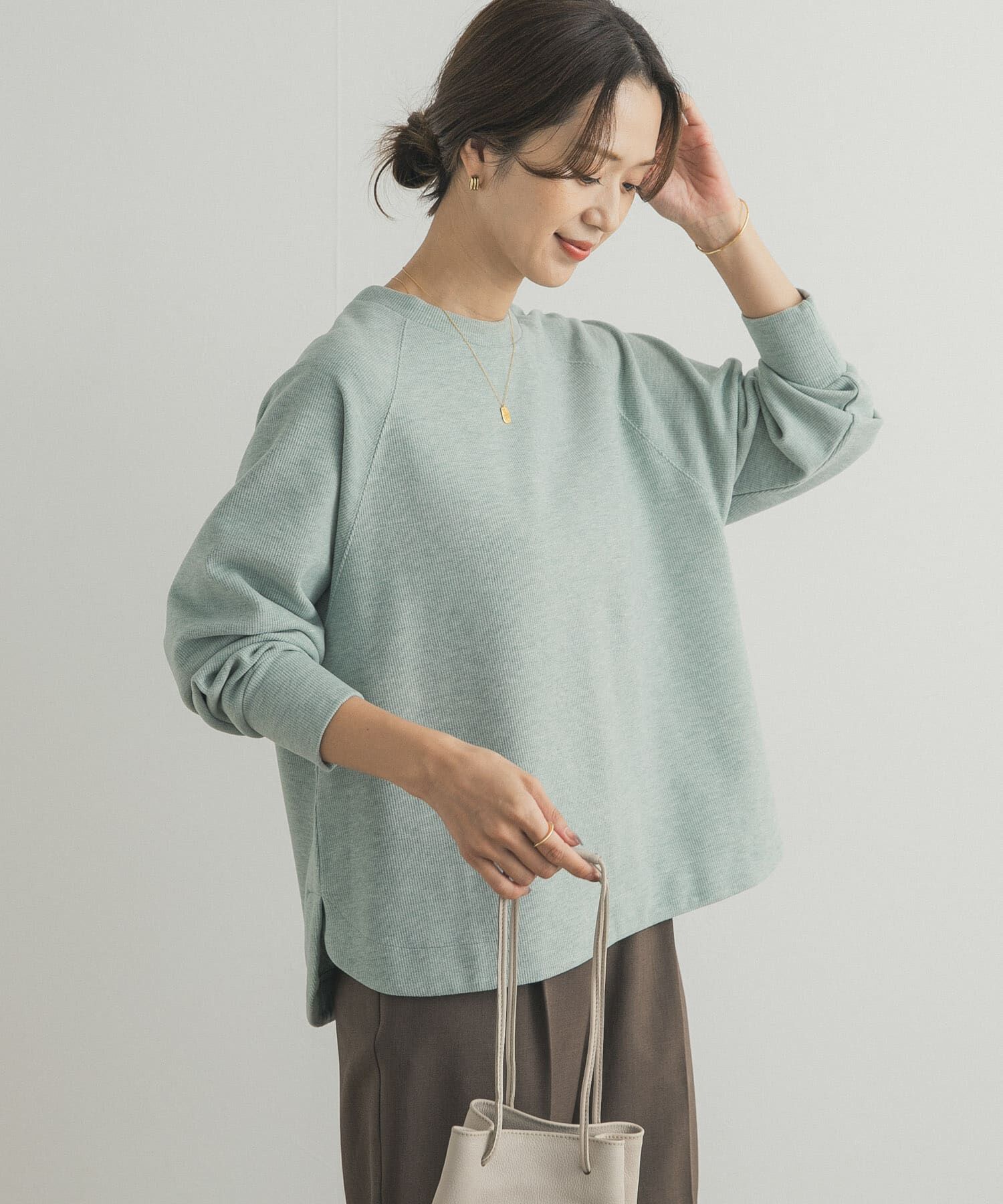 URBAN RESEARCH DOORS「『WEB/一部店舗限定カラー』ラグランフレアプルオーバー」|Tシャツ・カットソー|