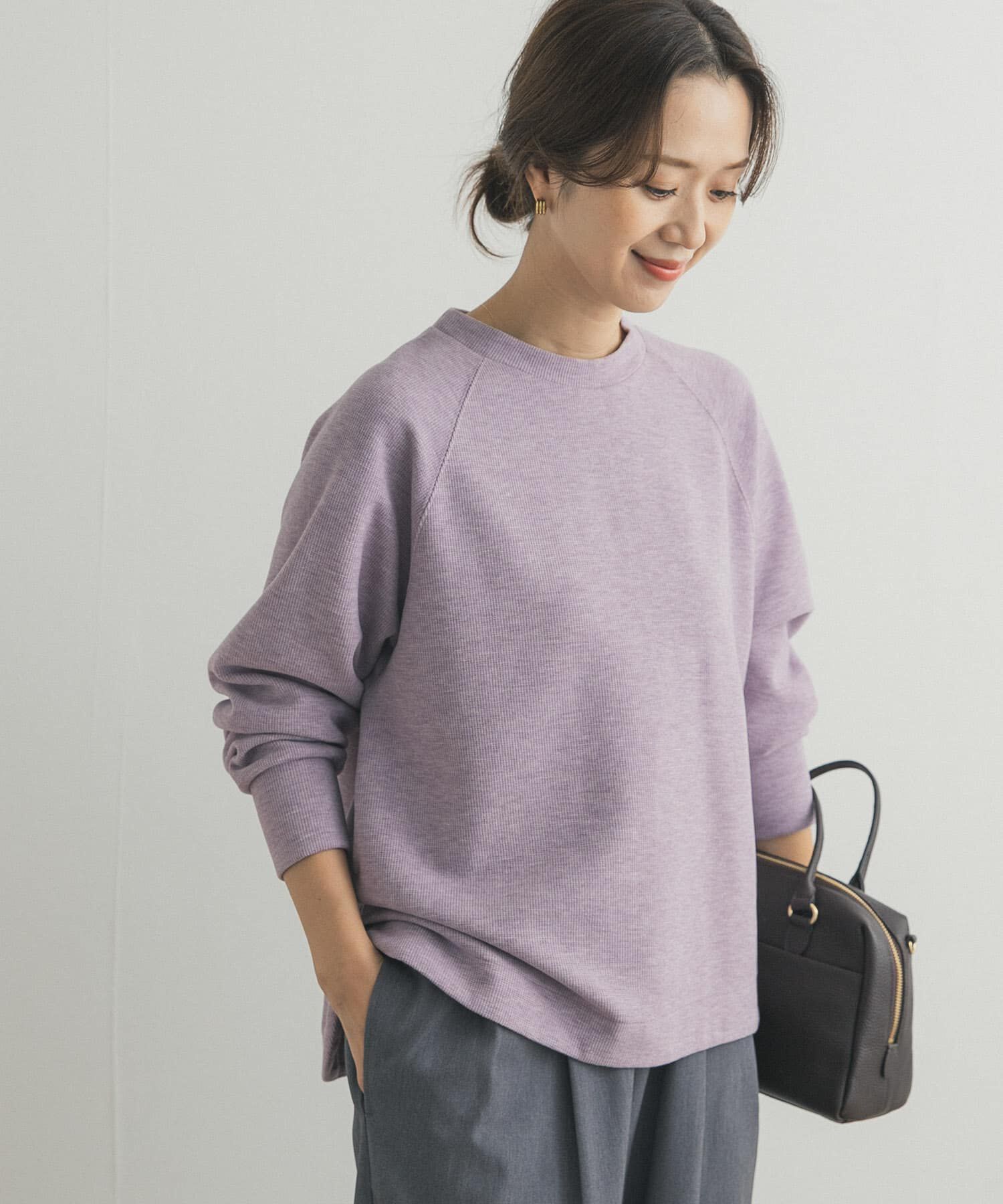 URBAN RESEARCH DOORS「『WEB/一部店舗限定カラー』ラグランフレアプルオーバー」|Tシャツ・カットソー|パープル