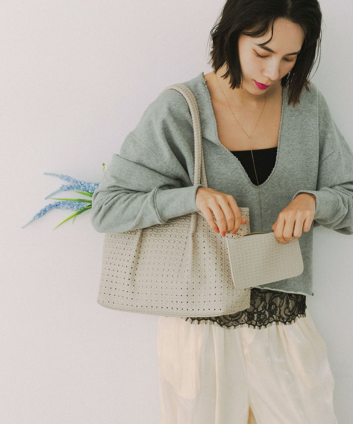 RODE SKO「ポーチ付パンチングミドルトートバッグ」|トートバッグ|アイボリー