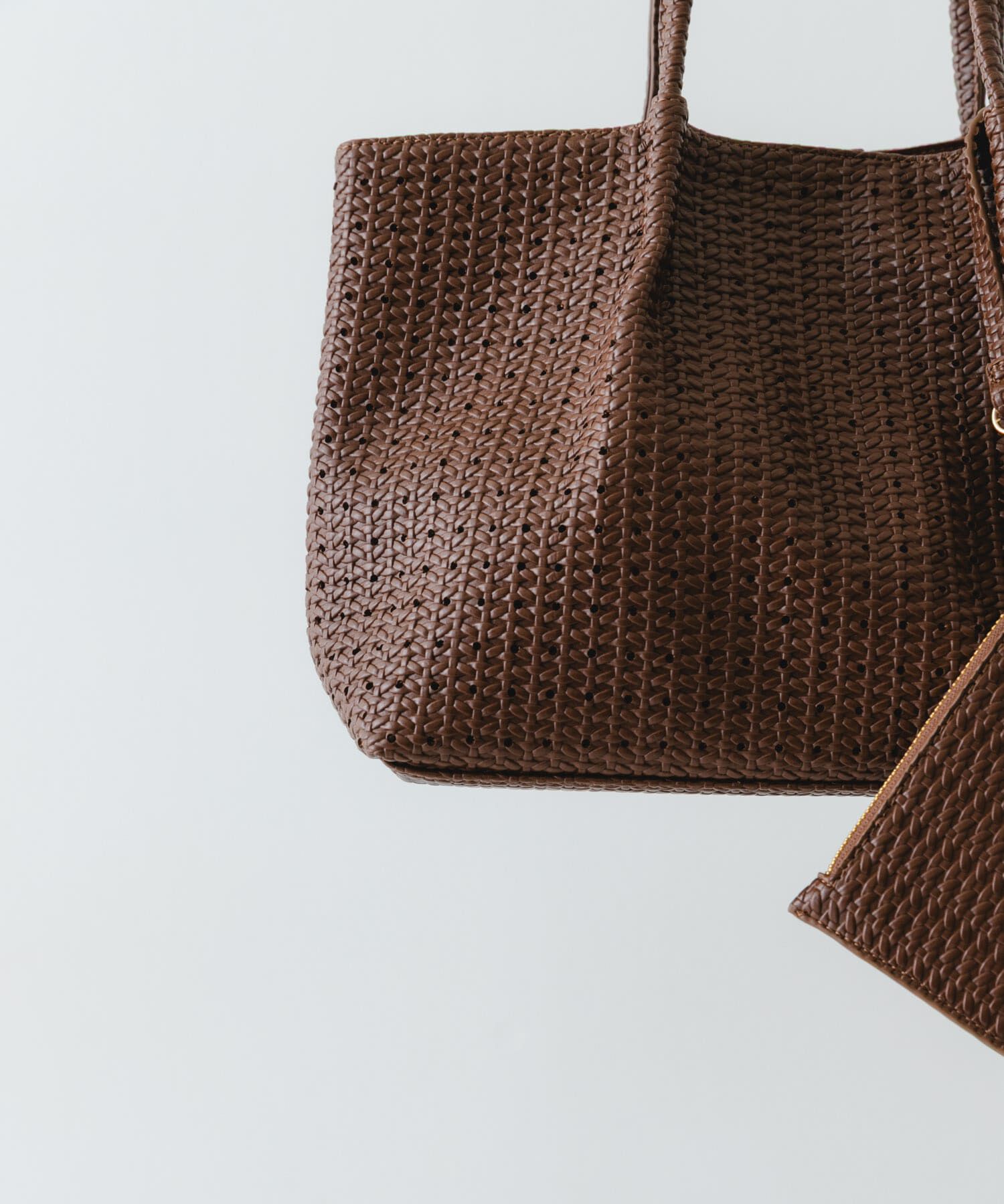 RODE SKO「ポーチ付パンチングミドルトートバッグ」|トートバッグ|