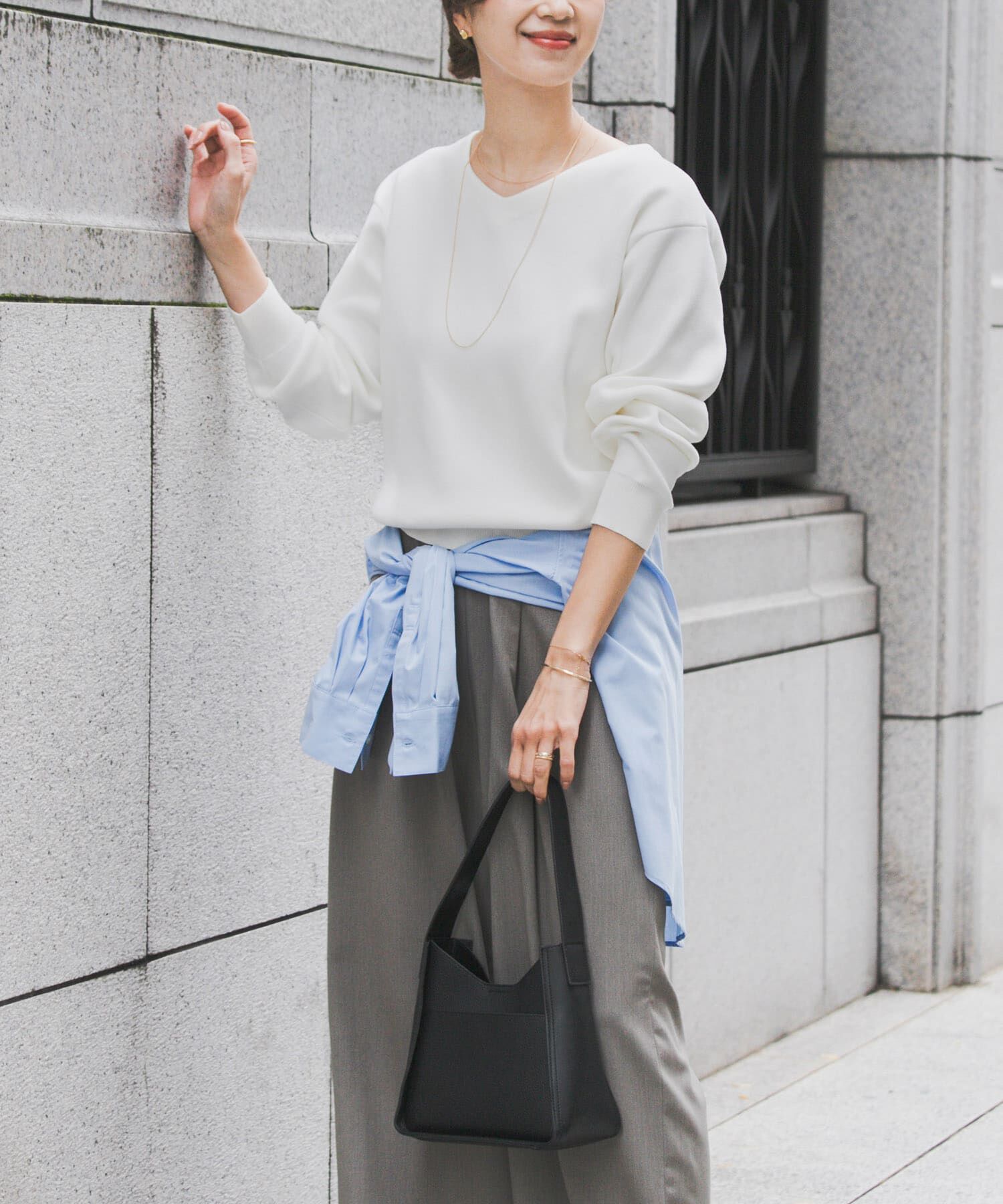 URBAN RESEARCH DOORS「『仁村紗和さん着用』『UR TECH Renew Knit』Vネックプルオーバー」|ニット・セーター|