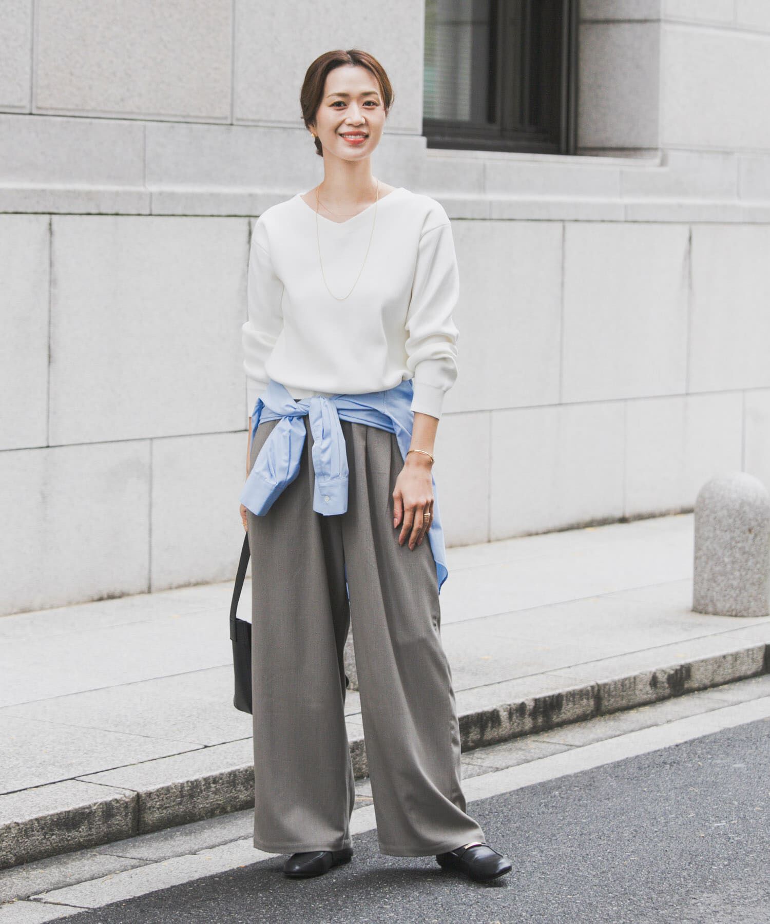 URBAN RESEARCH DOORS「『仁村紗和さん着用』『UR TECH Renew Knit』Vネックプルオーバー」|ニット・セーター|