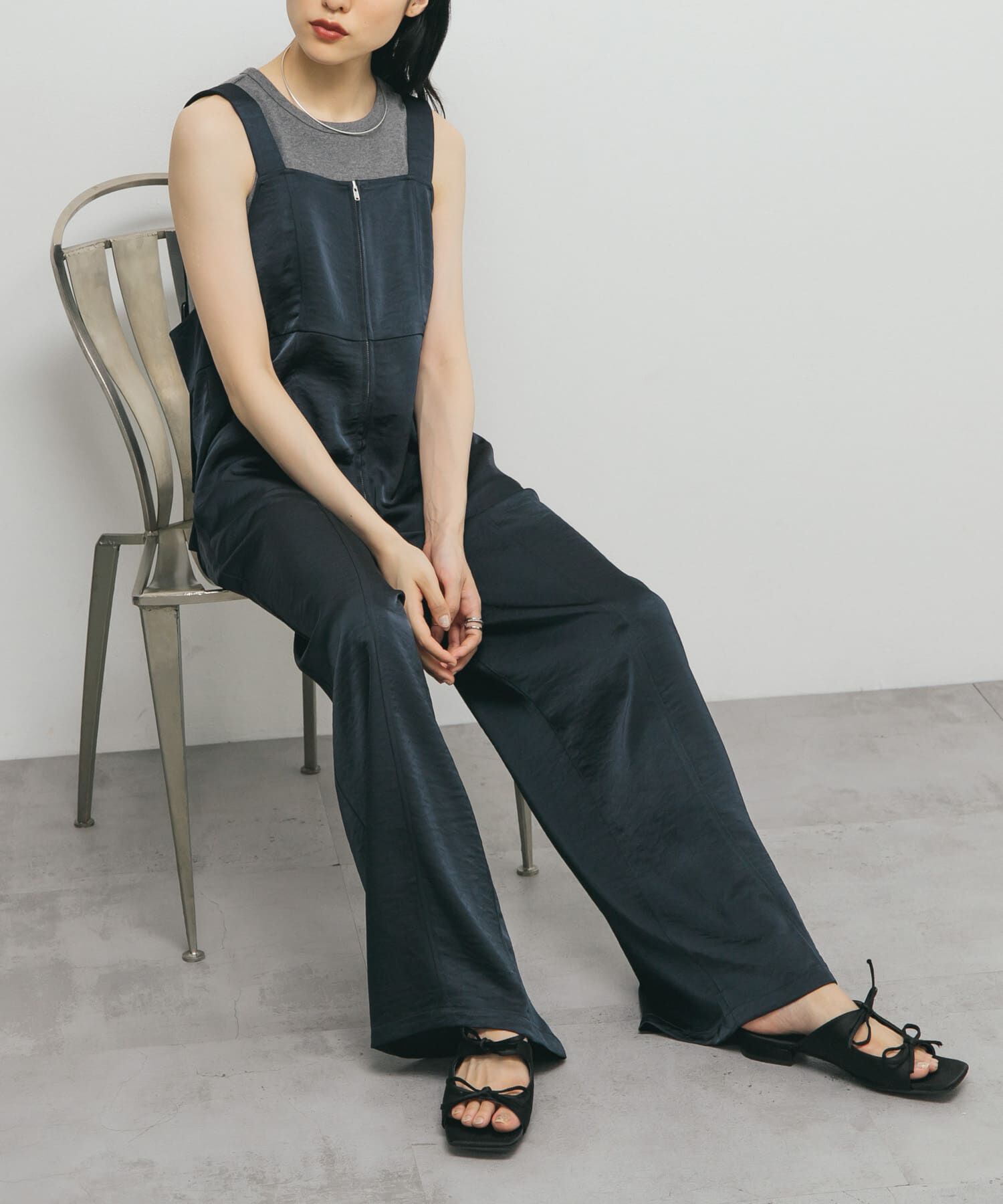  「フロントZIPサテンサロペット」|スカート|ネイビー