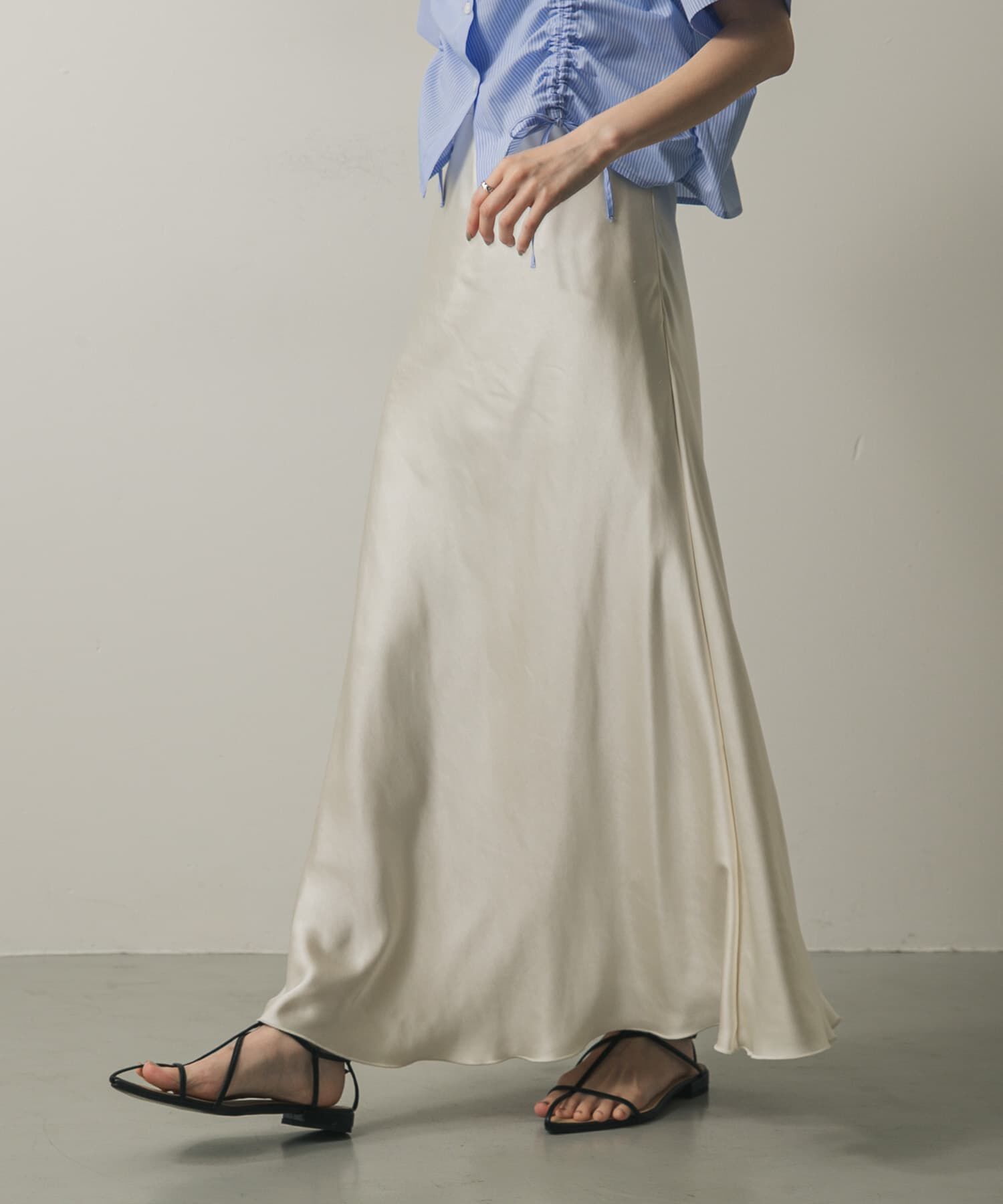 SENSE OF PLACE by URBAN RESEARCH「『一部WEB限定カラー』ナローサテンスカート」|スカート|