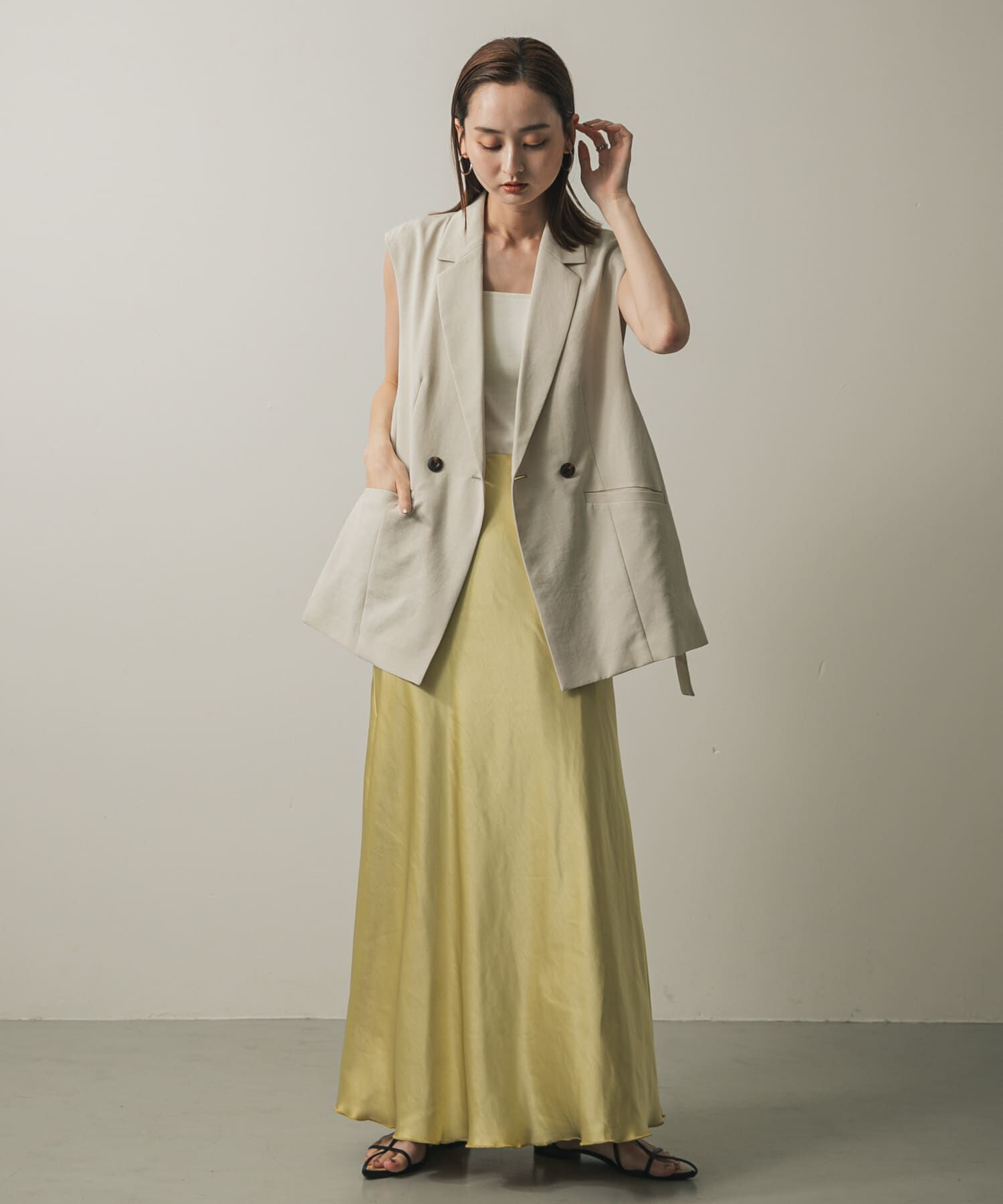 SENSE OF PLACE by URBAN RESEARCH「『一部WEB限定カラー』ナローサテンスカート」|スカート|