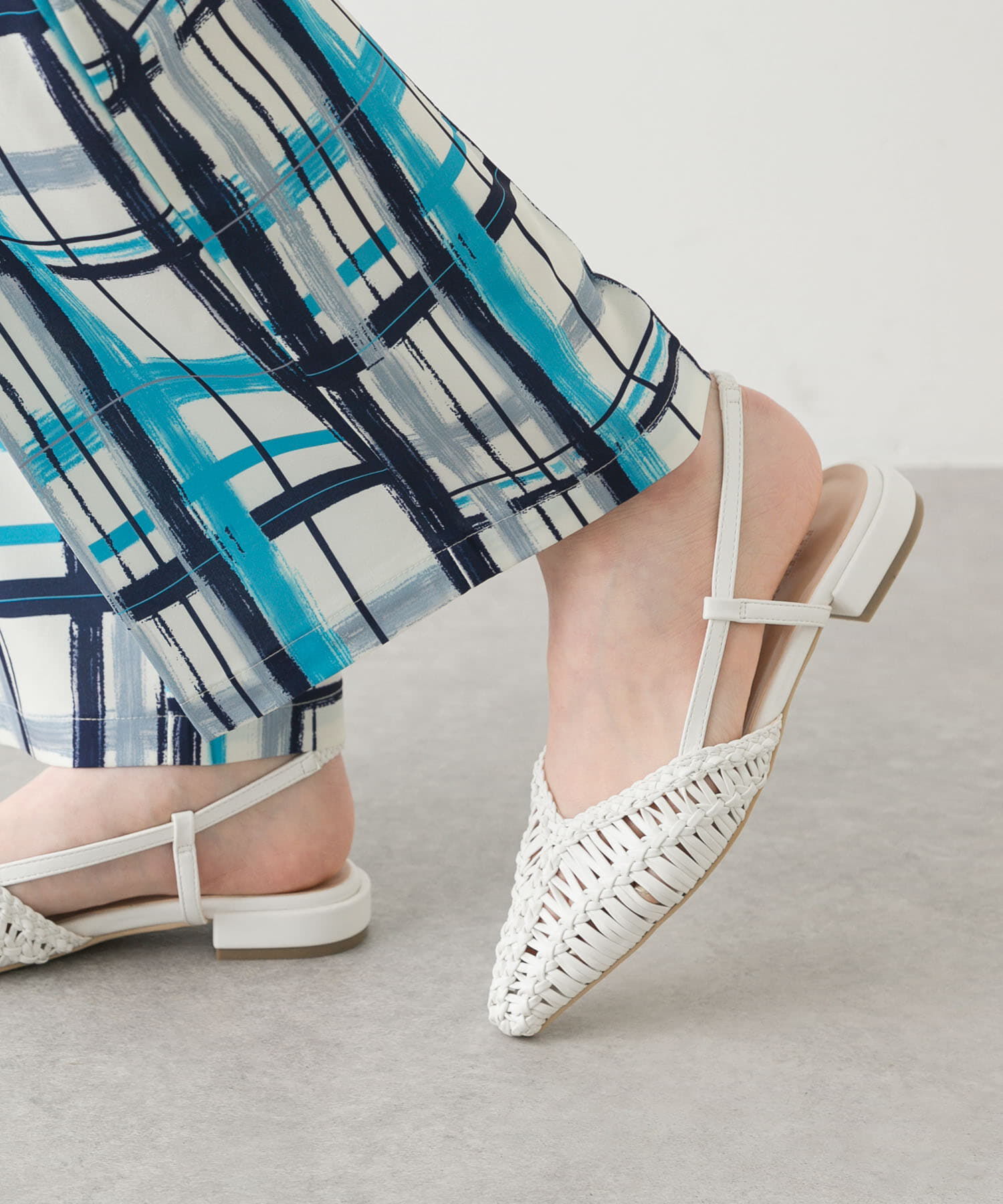 SENSE OF PLACE by URBAN RESEARCH「コードアミポインテッドサンダル」|サンダル|