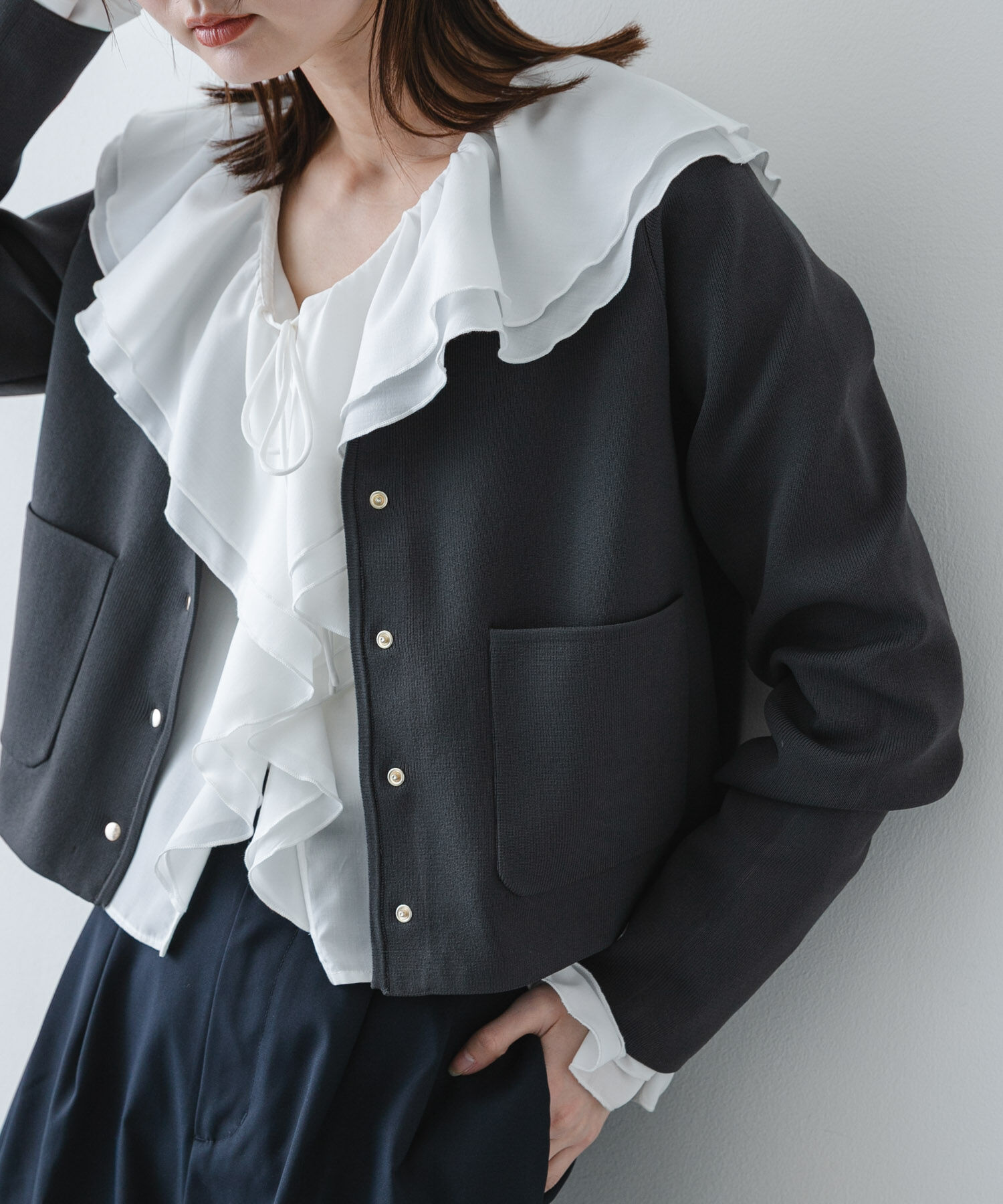 SENSE OF PLACE by URBAN RESEARCH「『洗濯可』コンパクトニットボタンカーディガン」|ニット・セーター|チャコールグレー