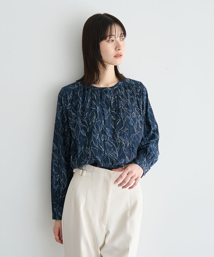 YECCA VECCA「ラインフラワー柄ギャザーブラウス」|シャツ・ブラウス|Navy