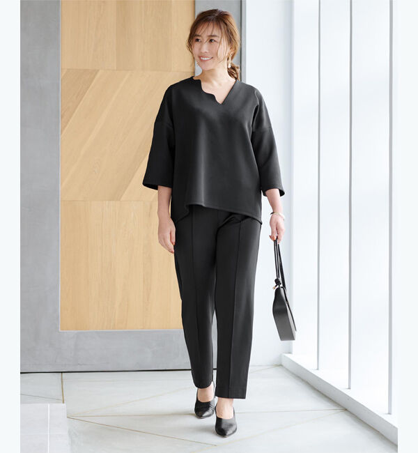 ur's「【八田真理子さんコラボアイテム】ボンディングデザインネックオーバーサイズトップス」|Tシャツ・カットソー|