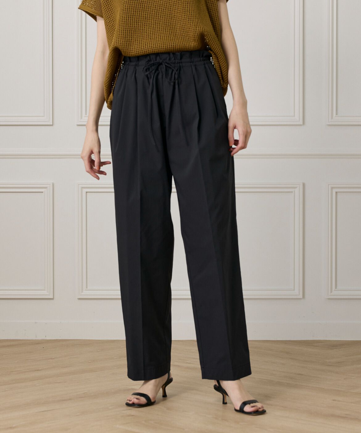 DAY by DAY it&rsquo;s international「タックテーパードイージーパンツ」|スラックス|