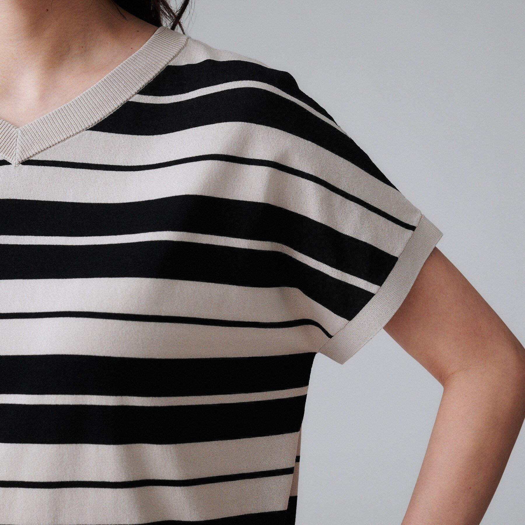 UNTITLED「【洗える/前後2WAY】ネックプルオーバーニット」|ニット・セーター|