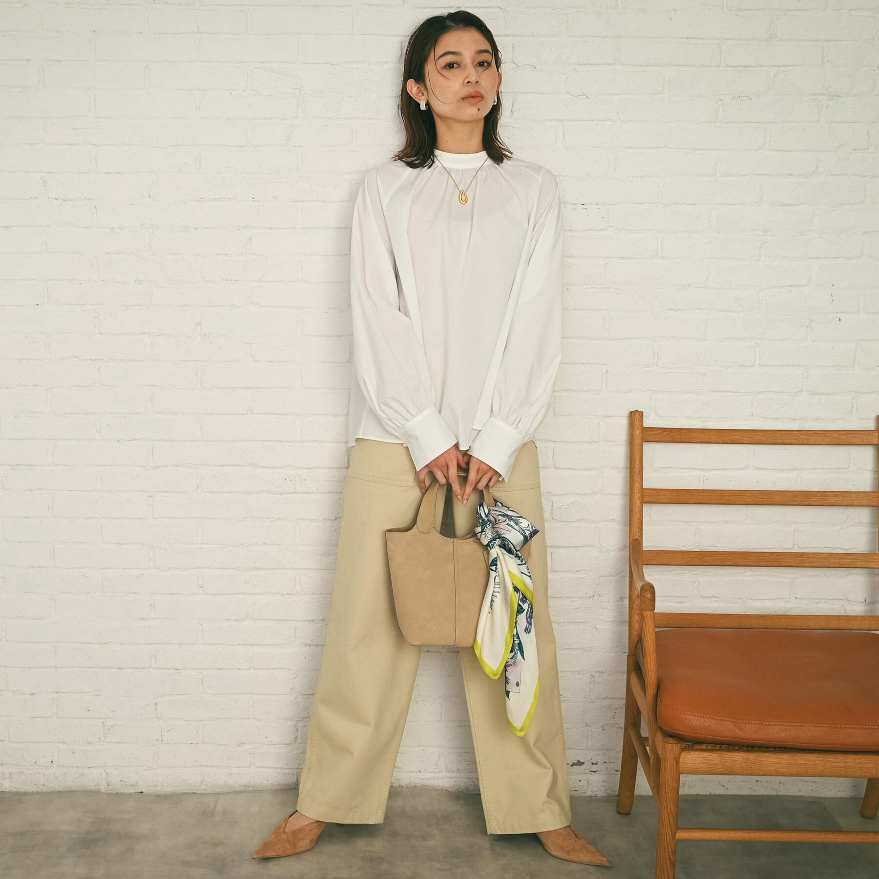 UNTITLED「【洗える/オンオフ使える】タイプライタースタンドネックブラウス」|シャツ・ブラウス|