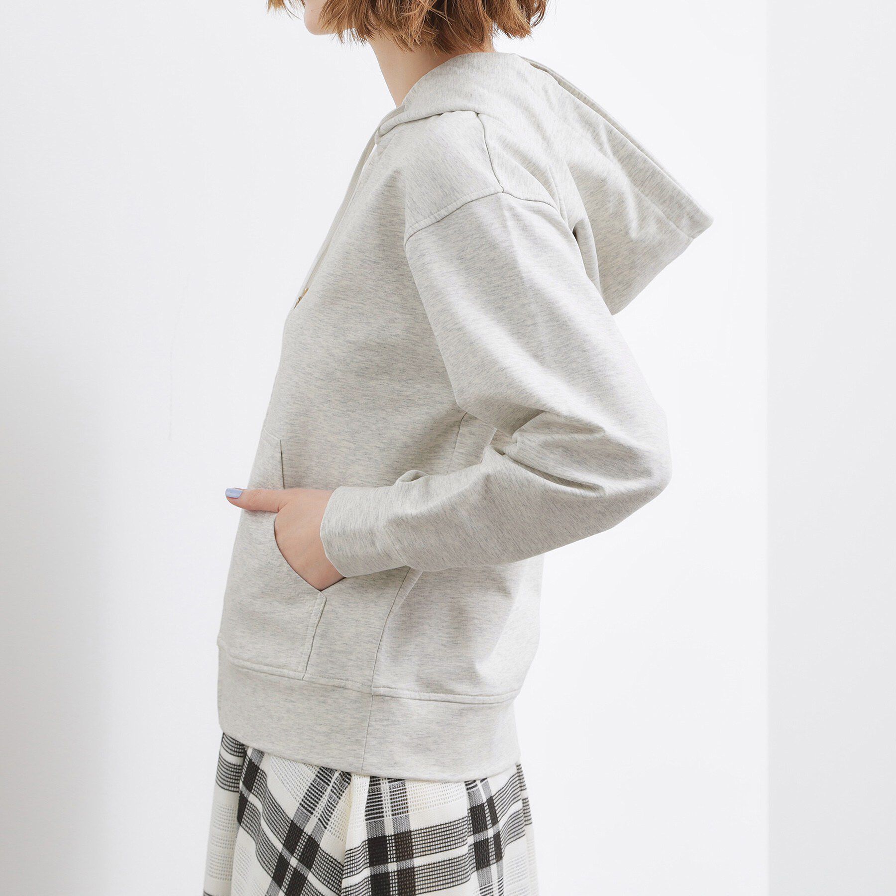 grove「軽やかに羽織れてシーズンレスに活躍！　大人のジップパーカー」|パーカー|