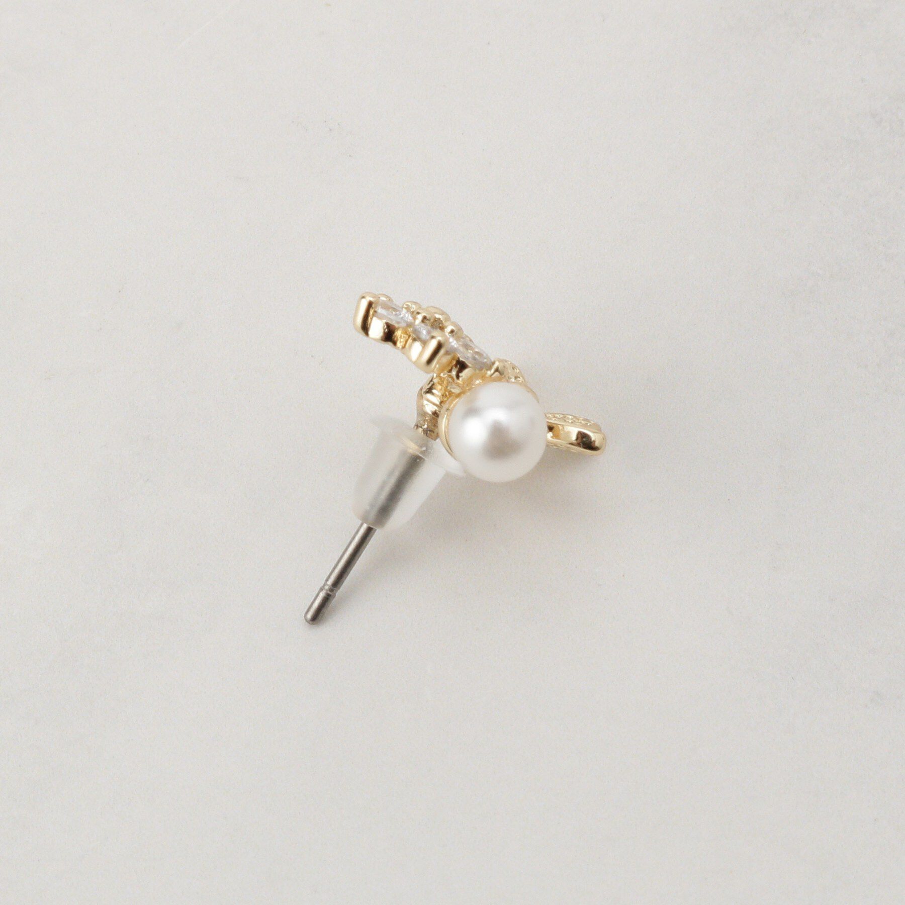 grove「メタルフラワーパール調ピアス」|ピアス|