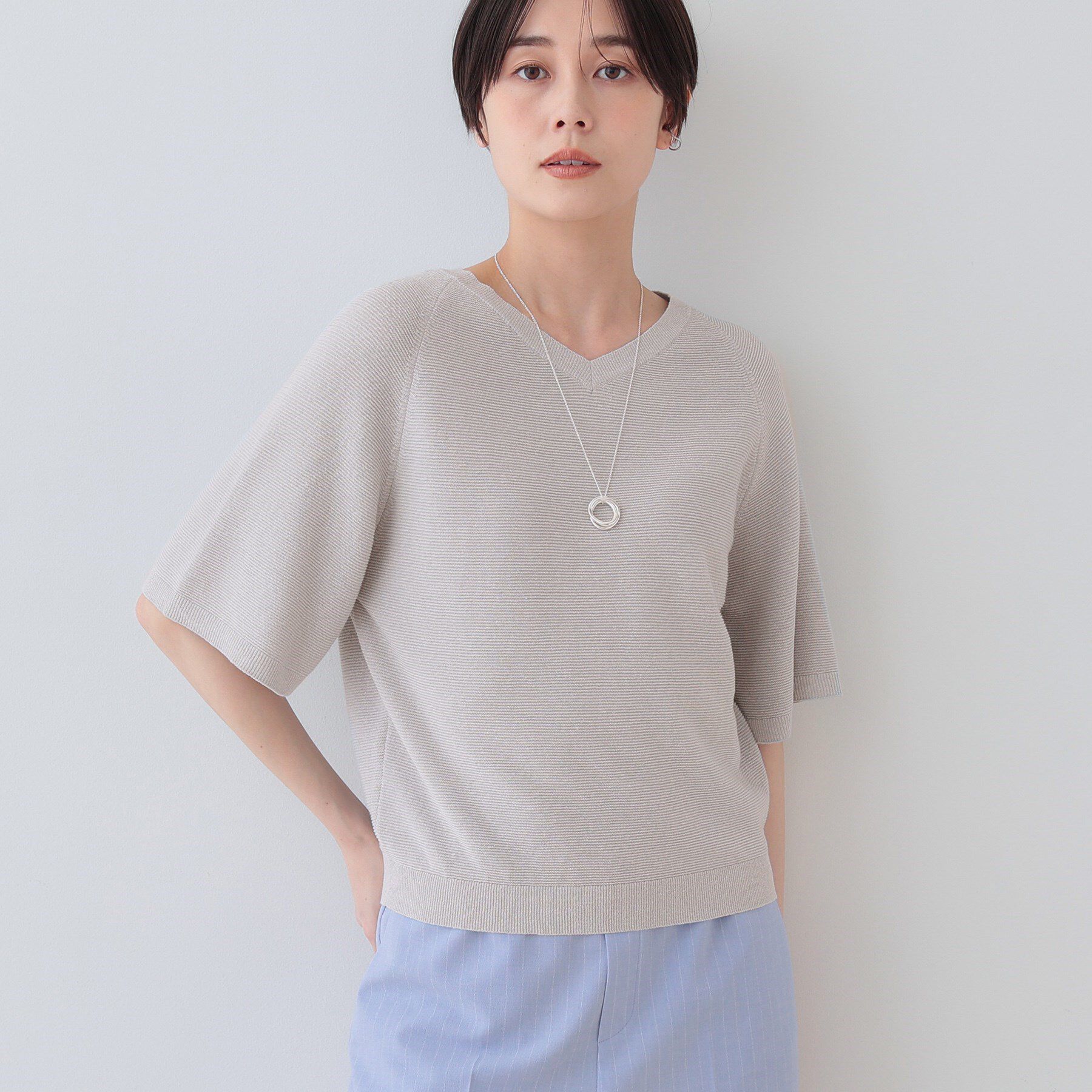 INDIVI「新色登場！【上品ラメ素材】フレアスリーブニット」|ニット・セーター|