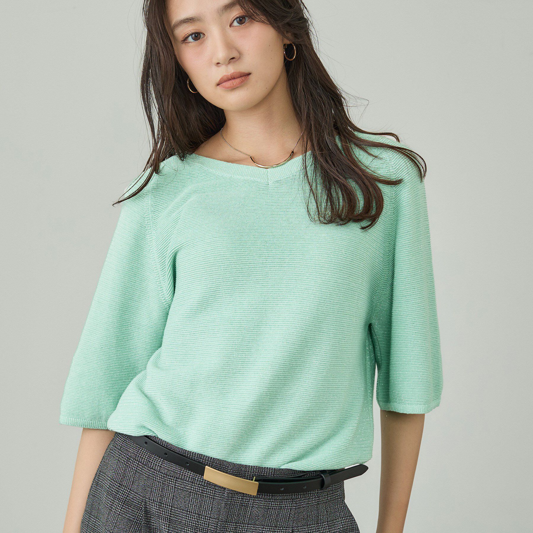 INDIVI「新色登場！【上品ラメ素材】フレアスリーブニット」|ニット・セーター|ミントグリーン(02