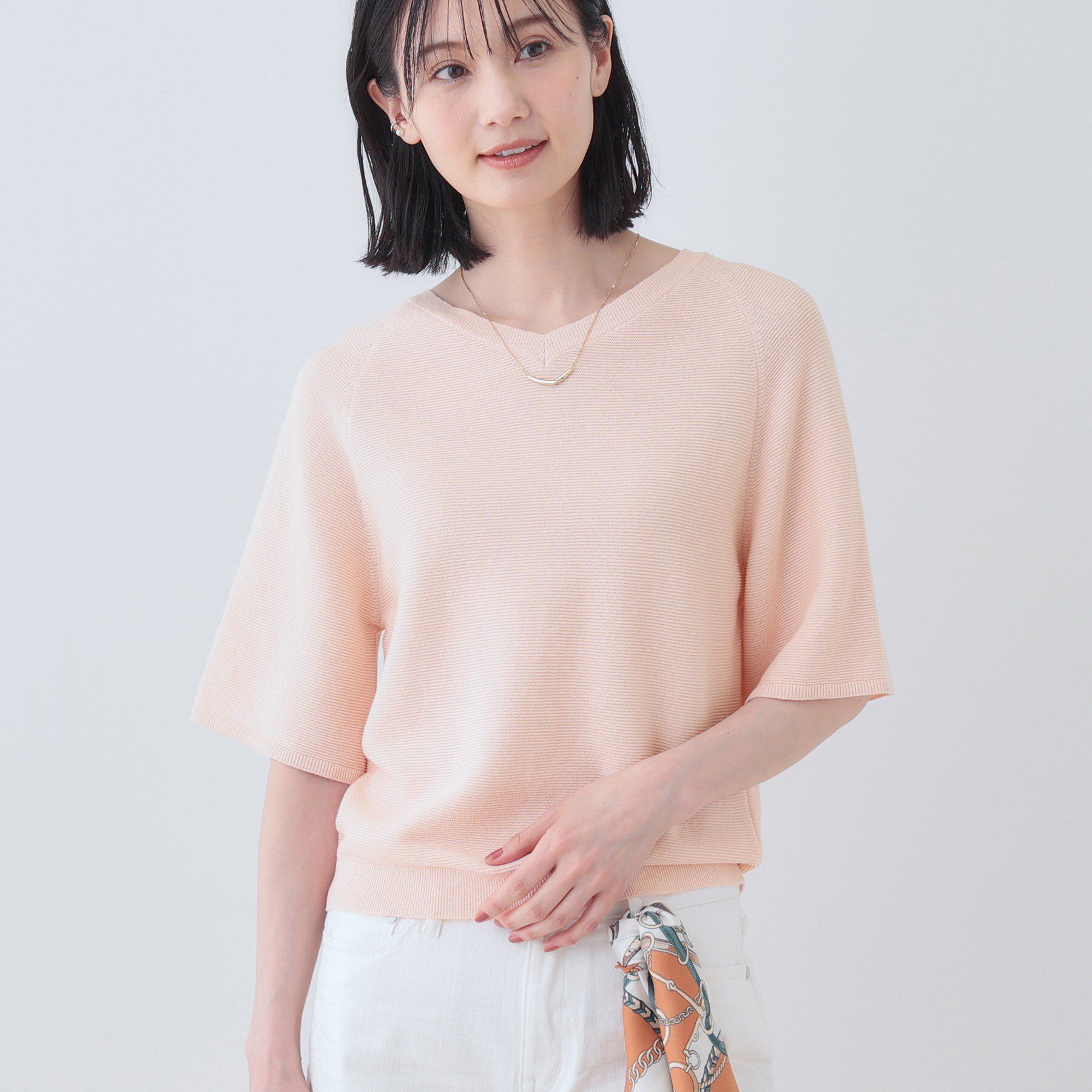 INDIVI「新色登場！【上品ラメ素材】フレアスリーブニット」|ニット・セーター|ライトピンク(070