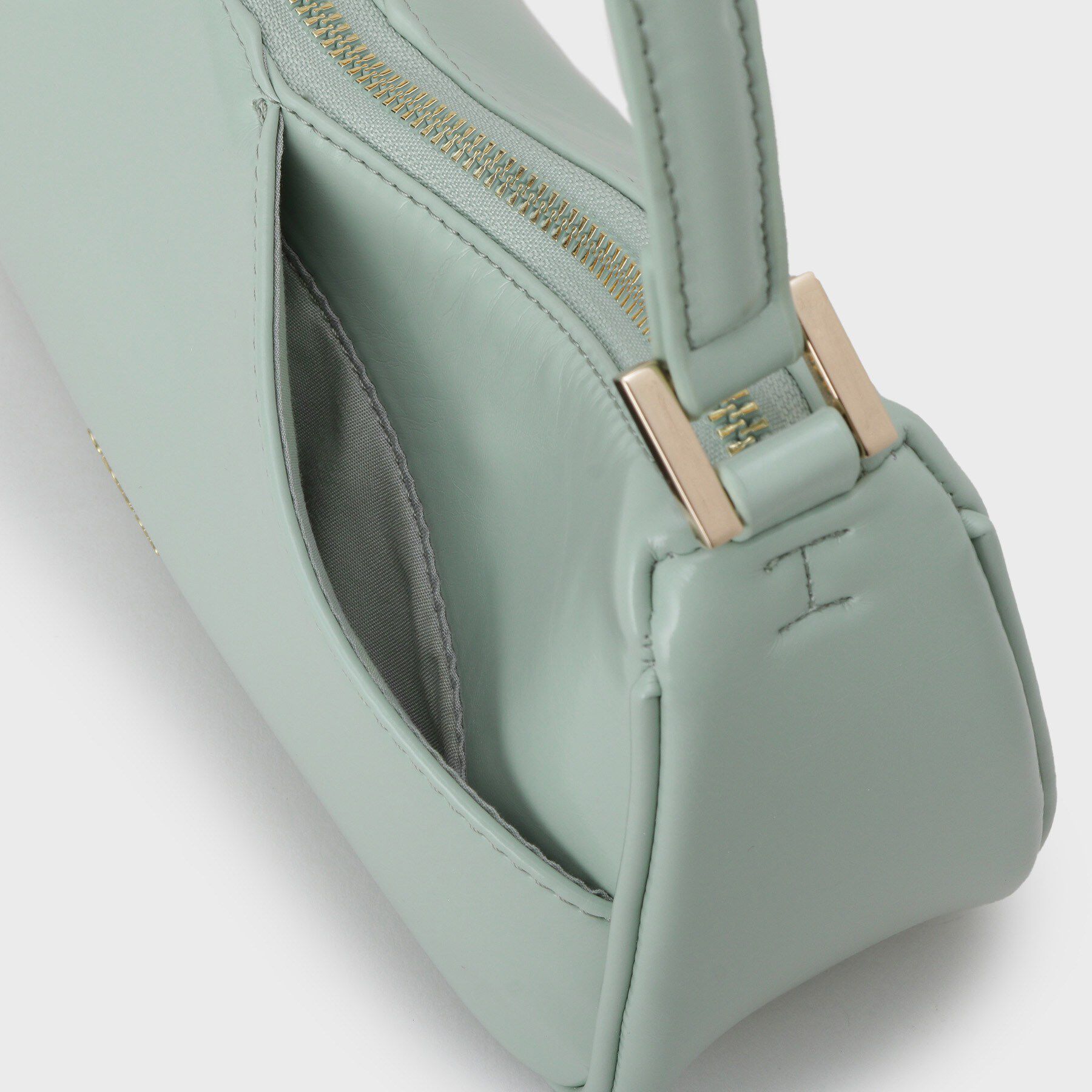 OPAQUE.CLIP「スラッシュポケットショルダーバッグ」|ショルダー・メッセンジャー|