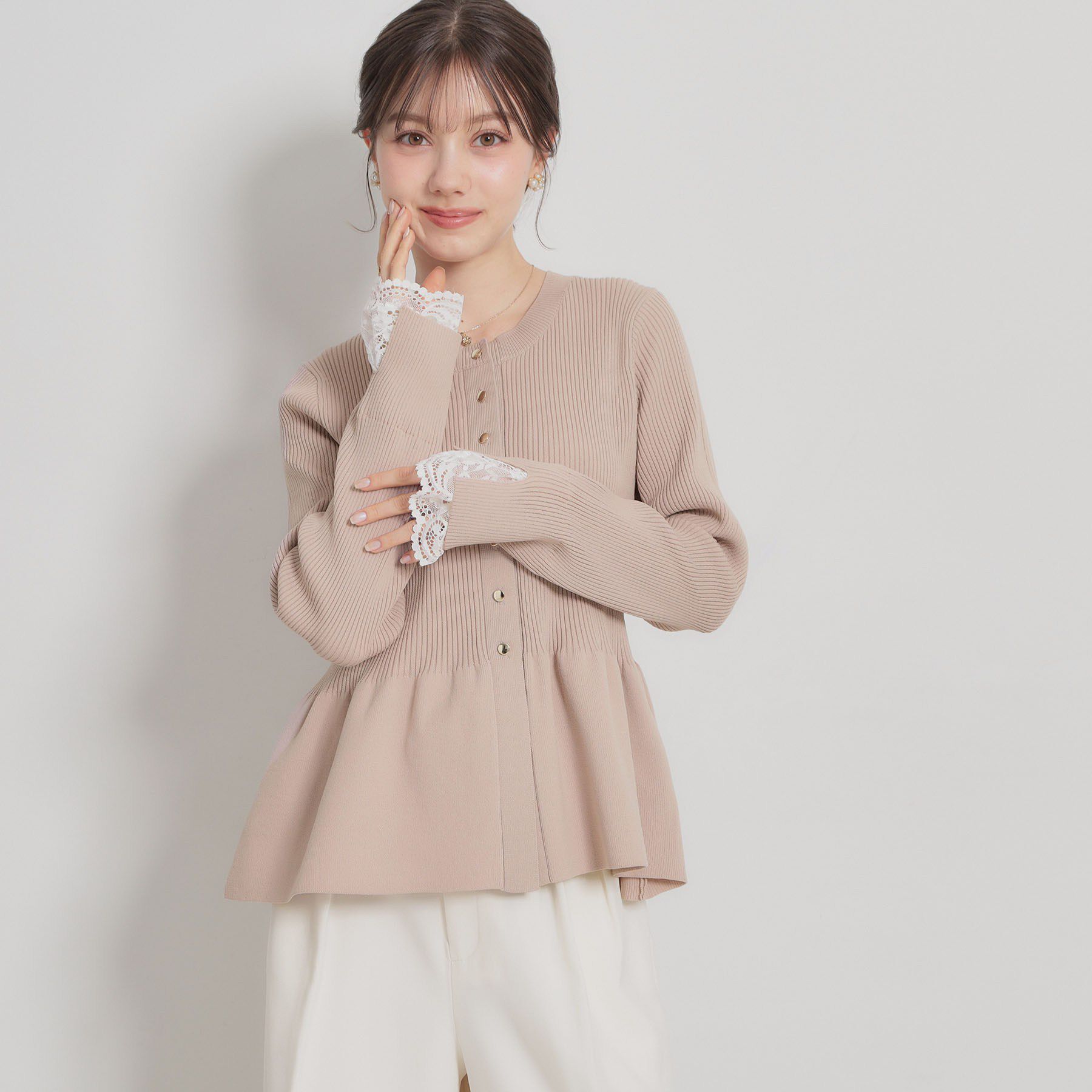 Couture broach「【大人かわいい・洗える】ペプラムニットカーディガン」|カーディガン|