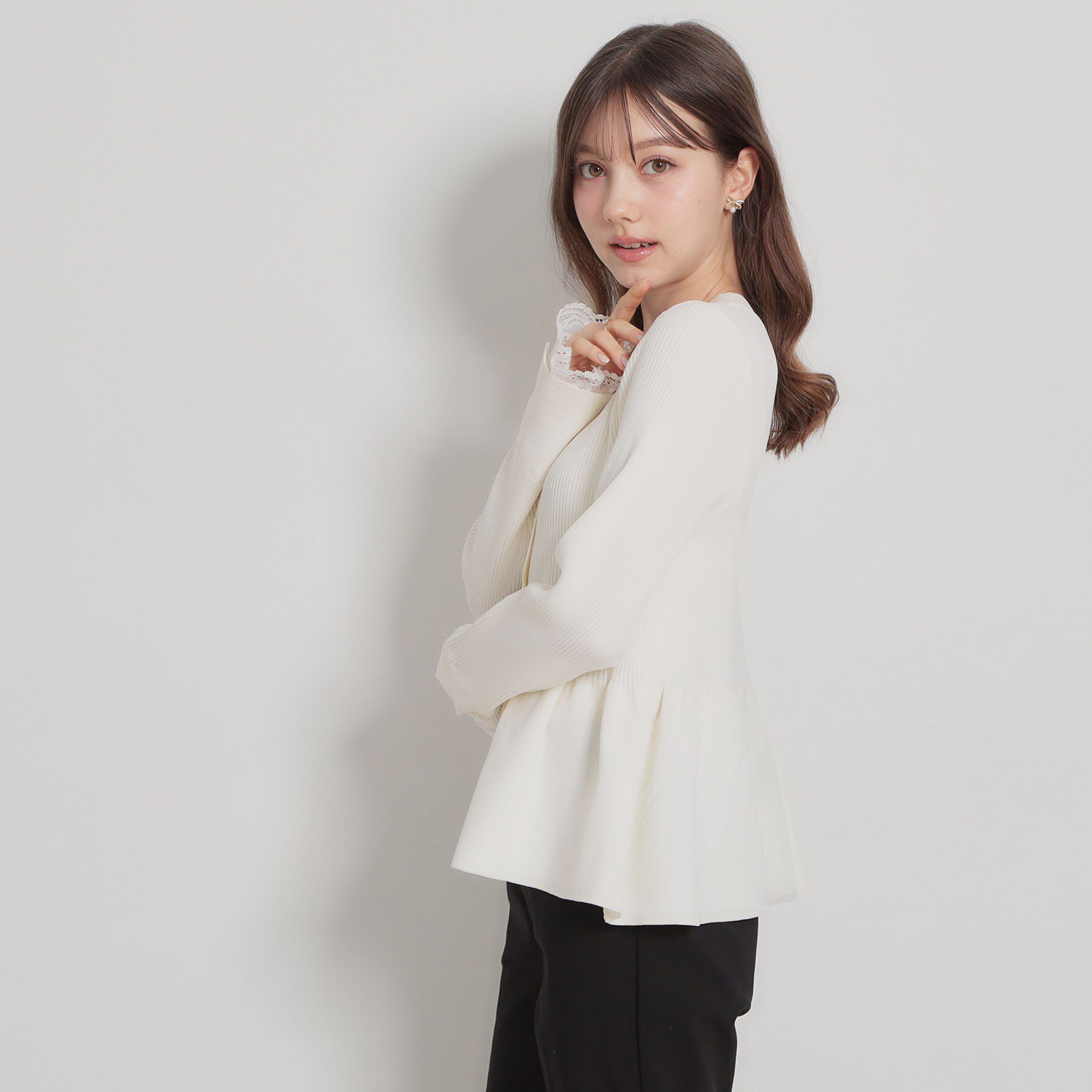 Couture broach「【大人かわいい・洗える】ペプラムニットカーディガン」|カーディガン|