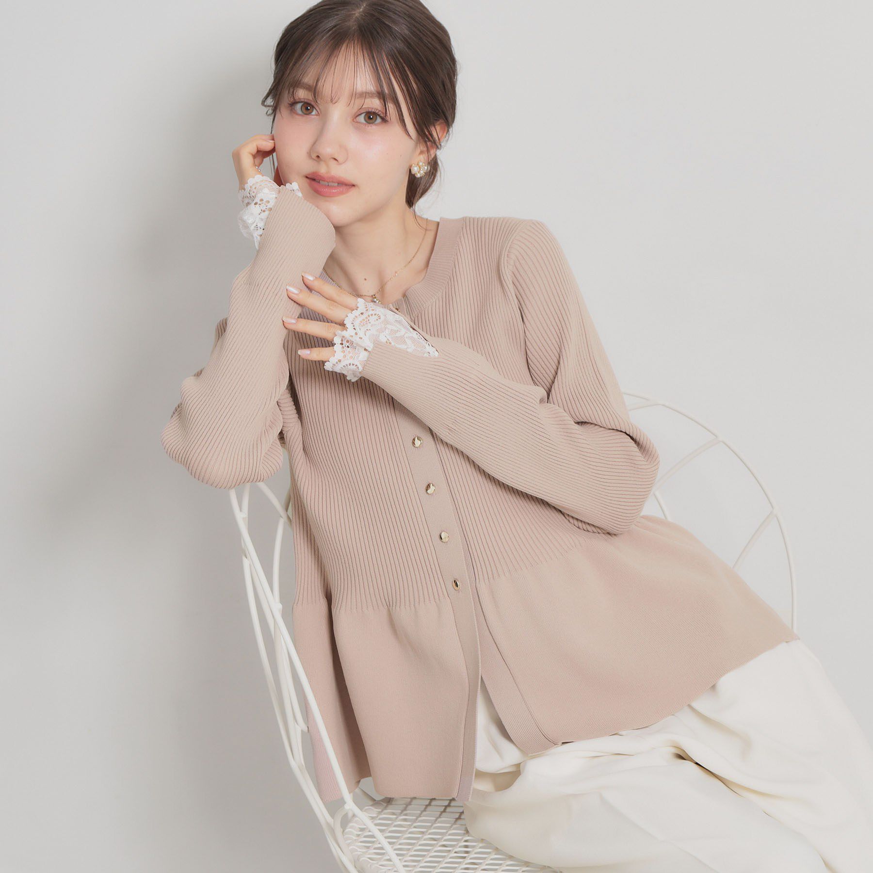 Couture broach「【大人かわいい・洗える】ペプラムニットカーディガン」|カーディガン|ピンク(072)