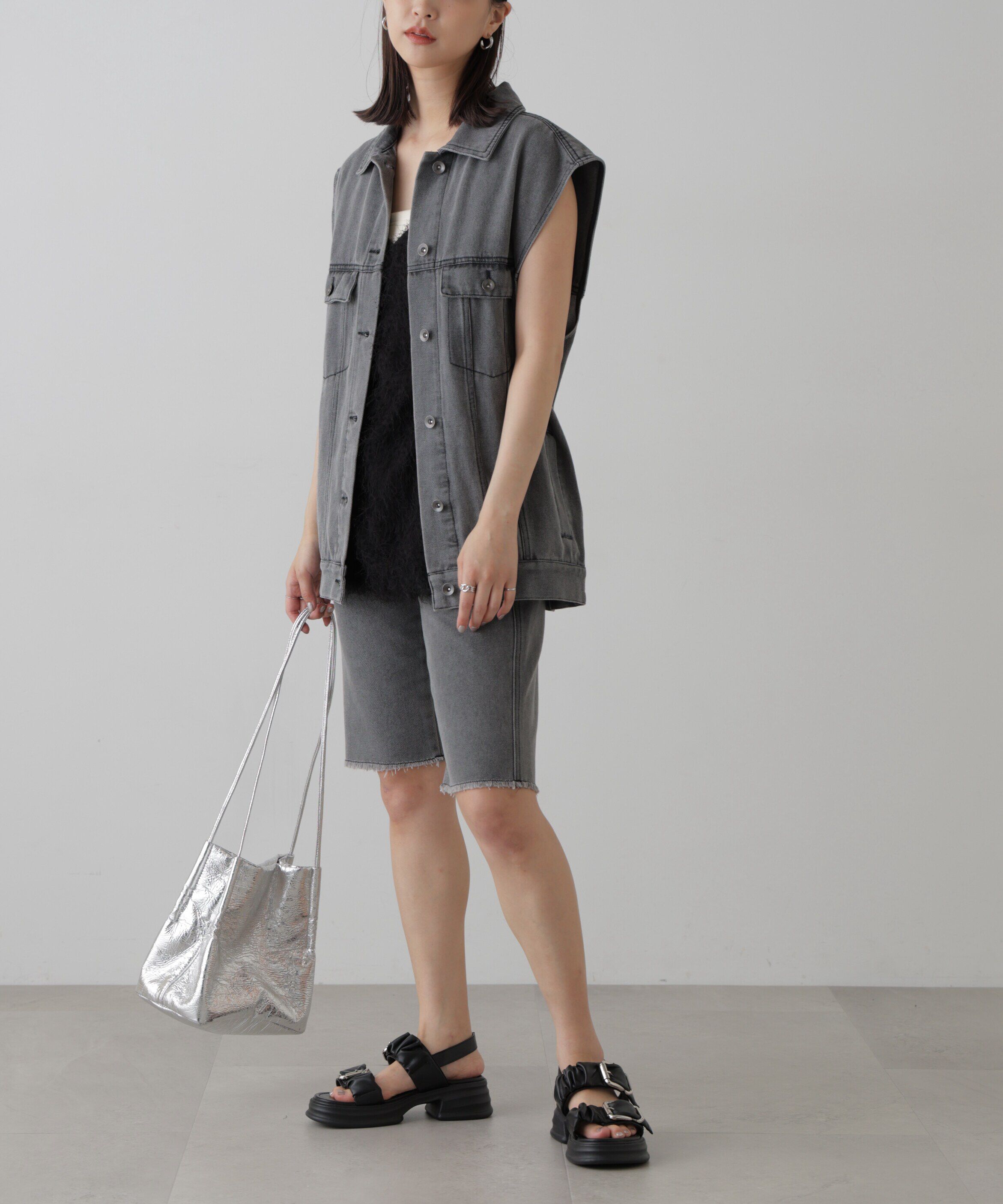  「ミドル丈デニムベスト」|ブルゾン・スタジャン|