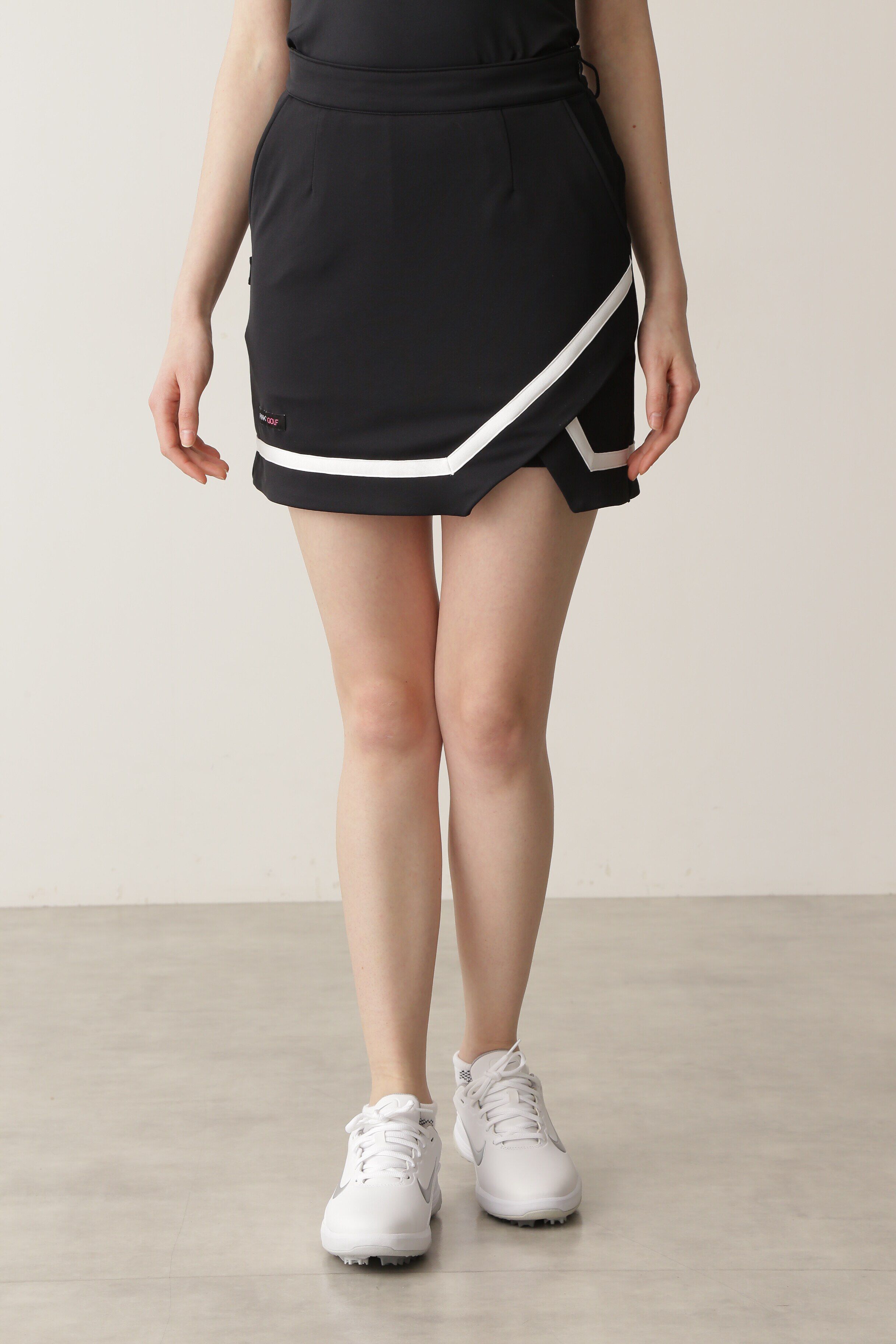  「[PINKY GOLF]アシンメトリーラインスカート」|スカート|ブラック