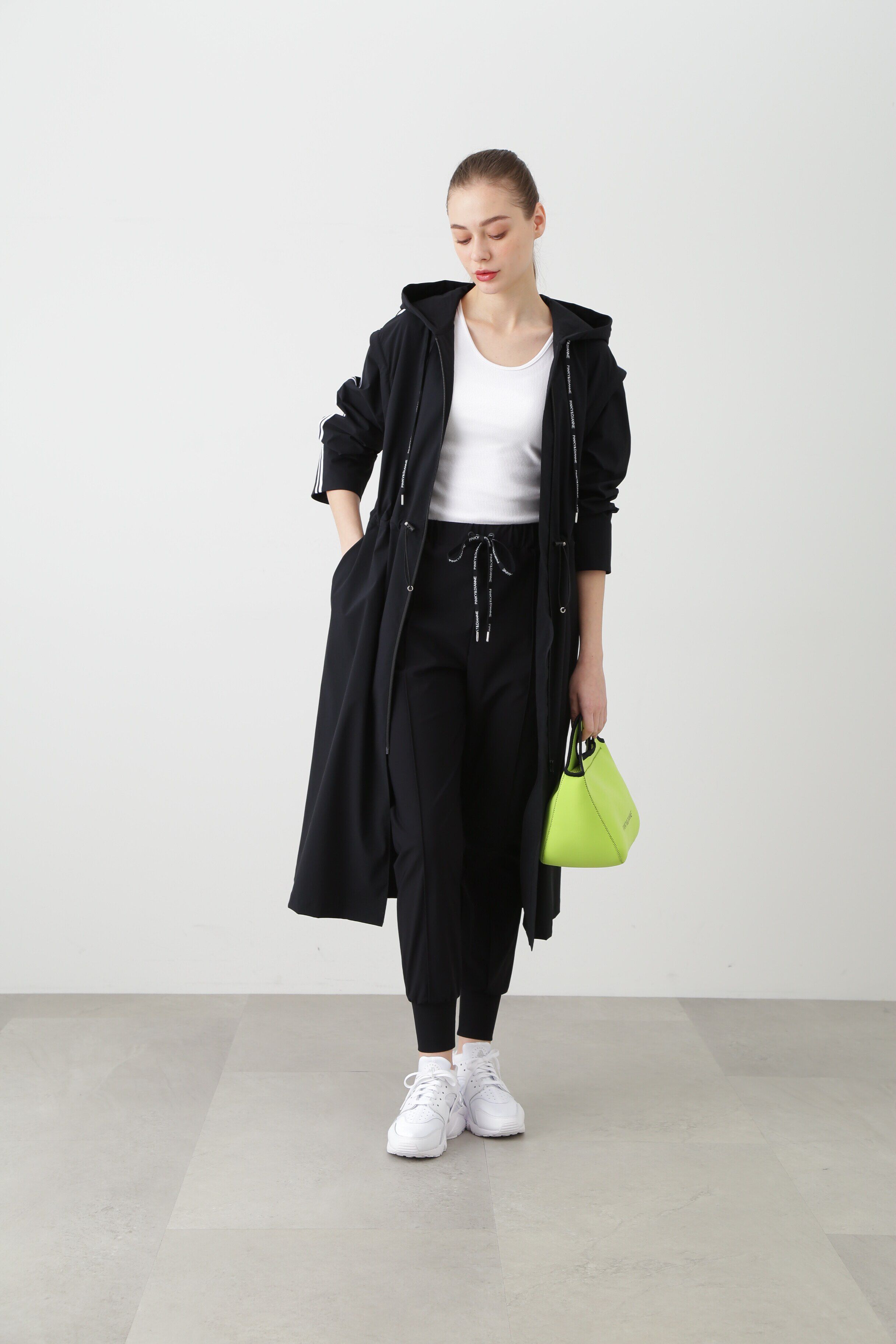  「[THE HOLIDAY CLOSET]カップ付きリブタンクトップ」|Tシャツ・カットソー|