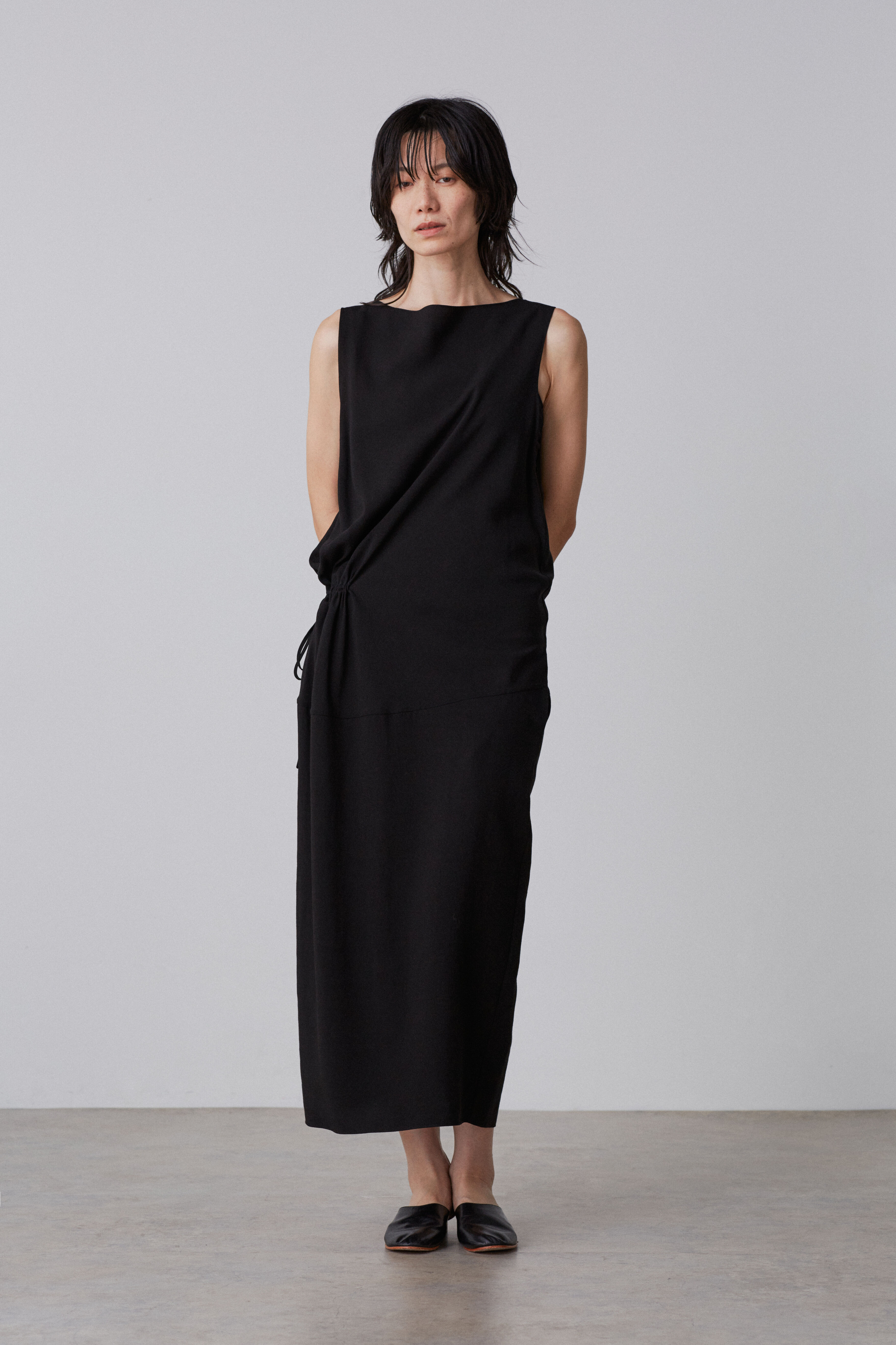 YLEVE 「YLEVE / TENCEL GATHER ONE PIECE」|ワンピース|ブラック