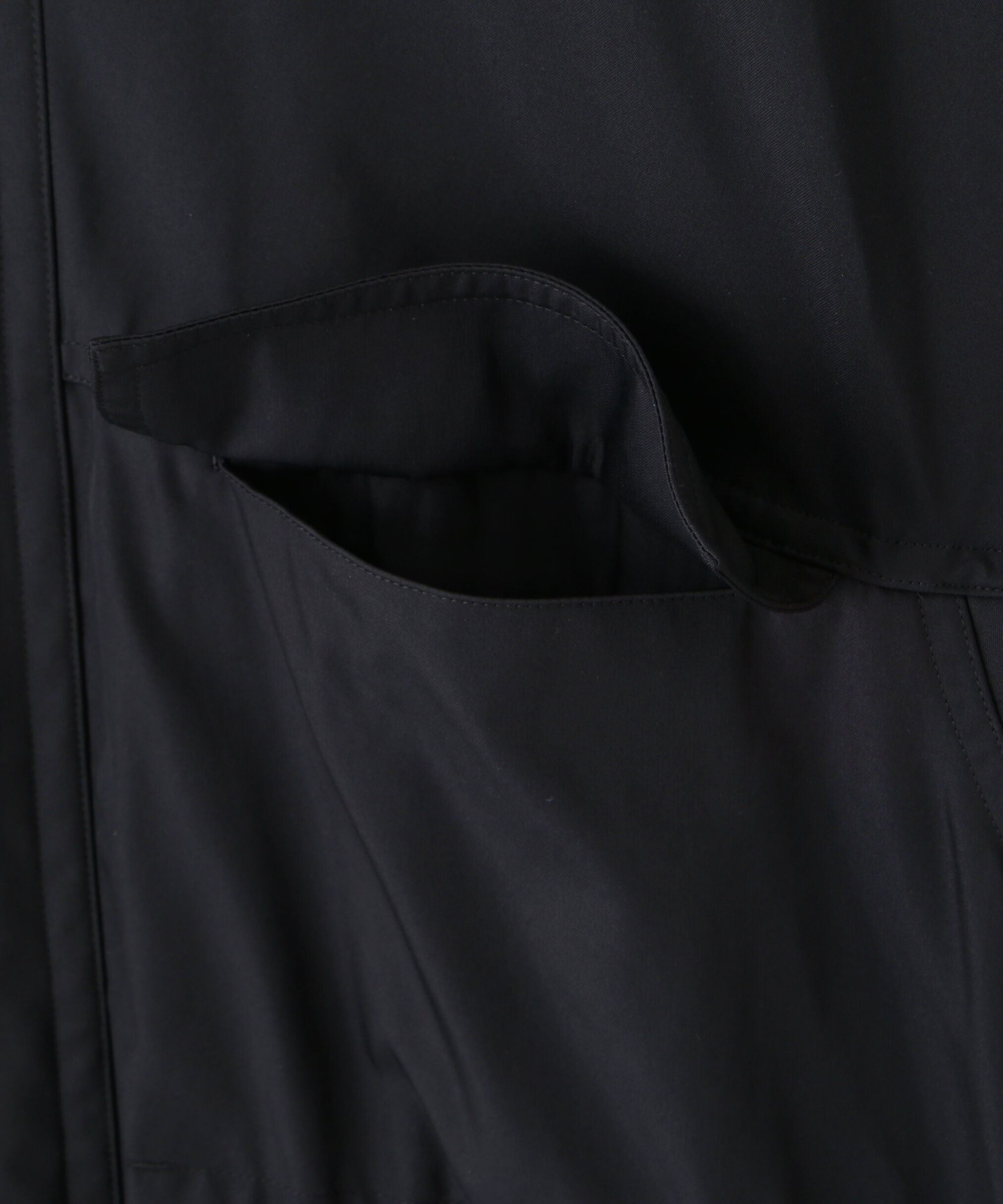 YLEVE 「YLEVE / HIGH COUNT DOUBLE TWILL POLYESTER BLOUSON」|ブルゾン・スタジャン|