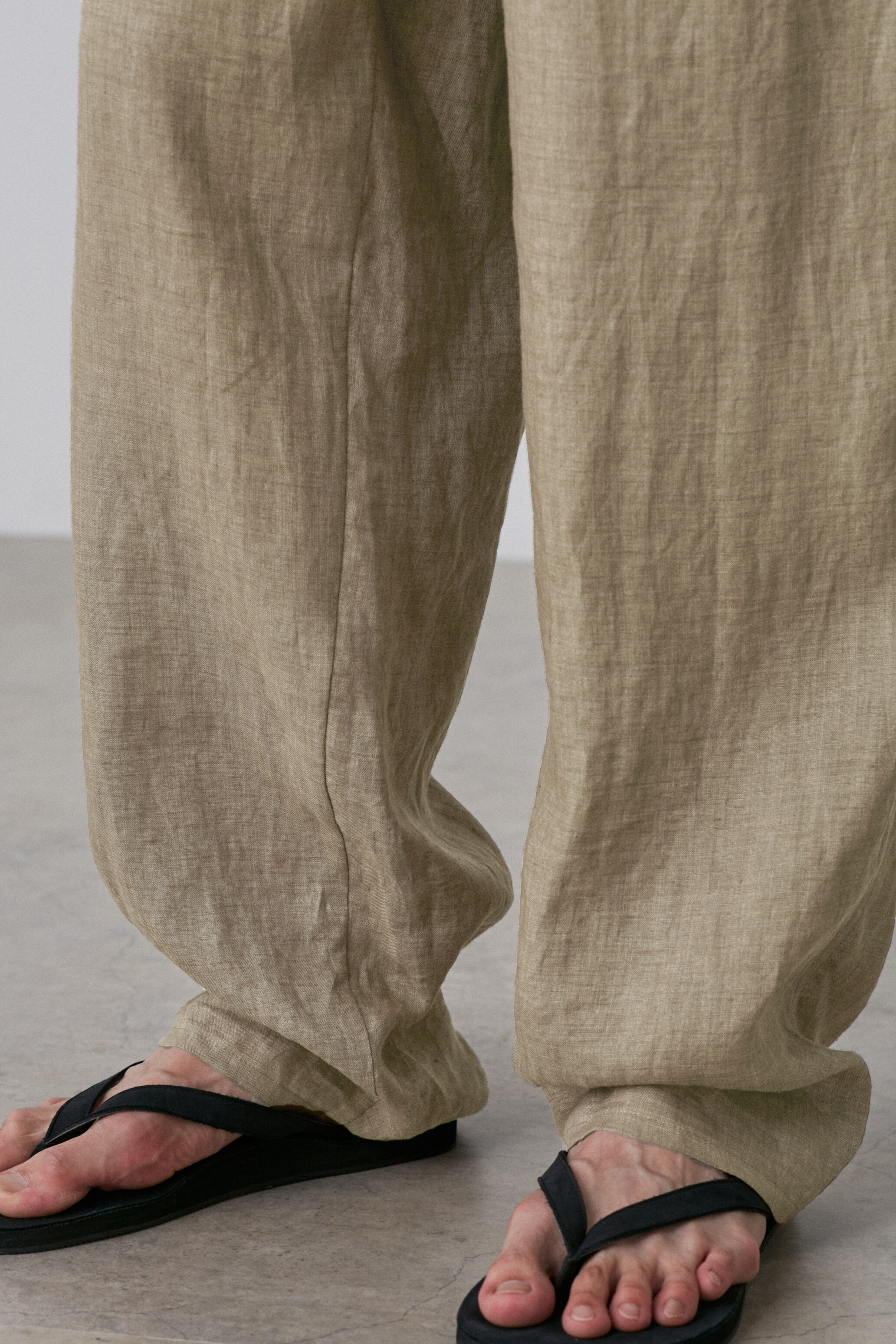YLEVE 「YLEVE / LINEN POPLIN TROUSERS」|その他|