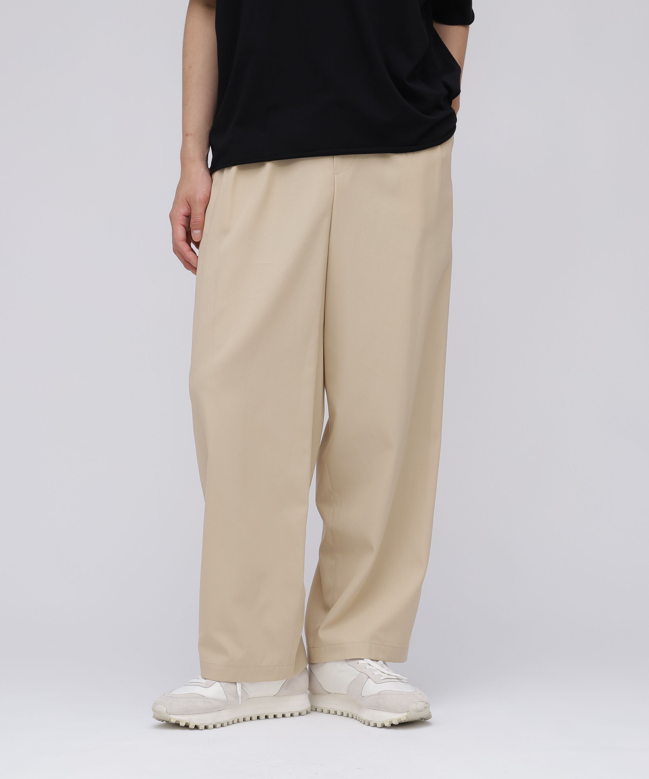 YLEVE 「YLEVE / HIGHTWISTED COTTON GABA EASY TROUSERS」|その他|