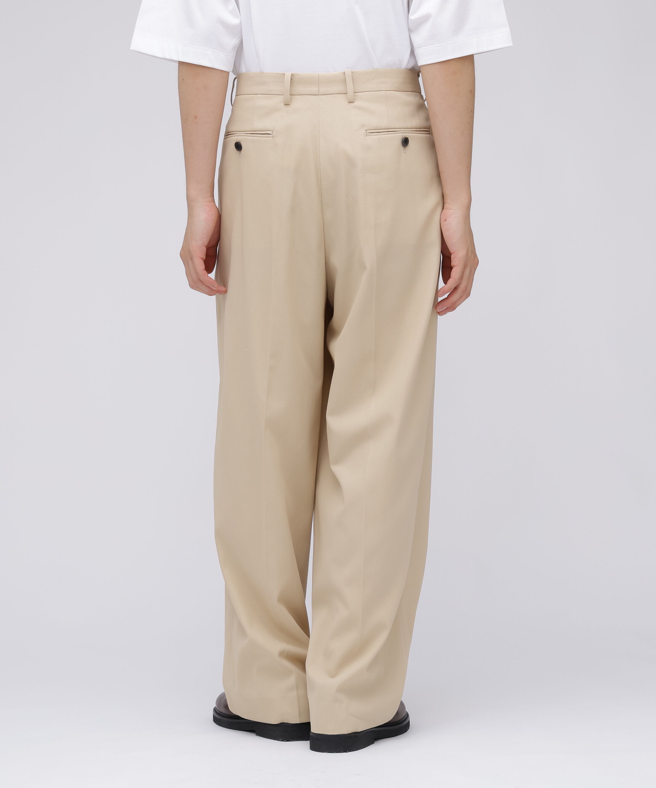 YLEVE 「YLEVE / HIGHTWISTED COTTON GABA TROUSERS」|その他|