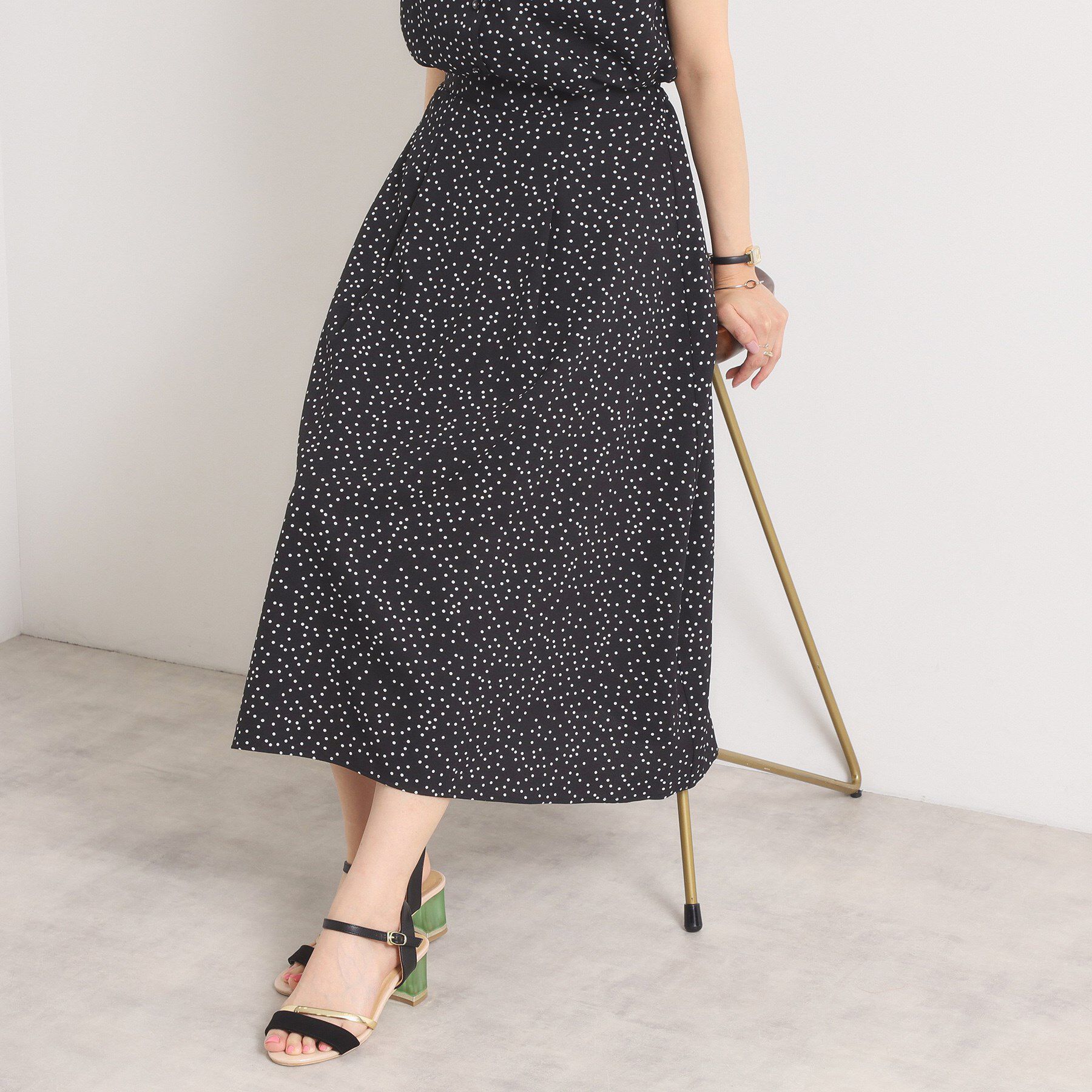 ITS&rsquo;DEMO「【UVカット／速乾／冷感／洗濯機OK／洗濯後しわになりにくい】麻調ストレッチタックスカート＜ラク服シ」|スカート|