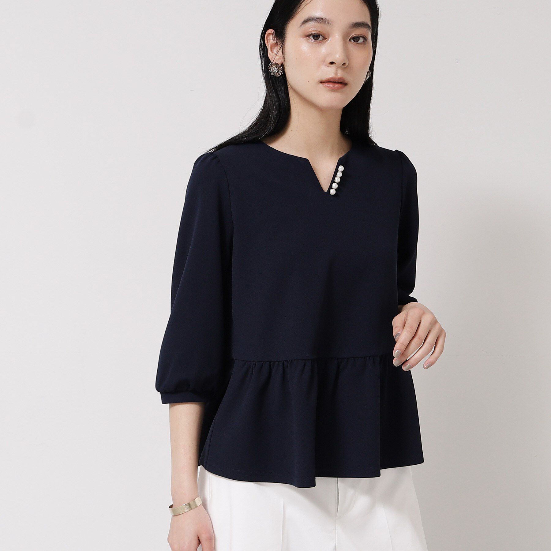 SunaUna「【パール調パーツ付き／春色】ペプラムトップス」|シャツ・ブラウス|